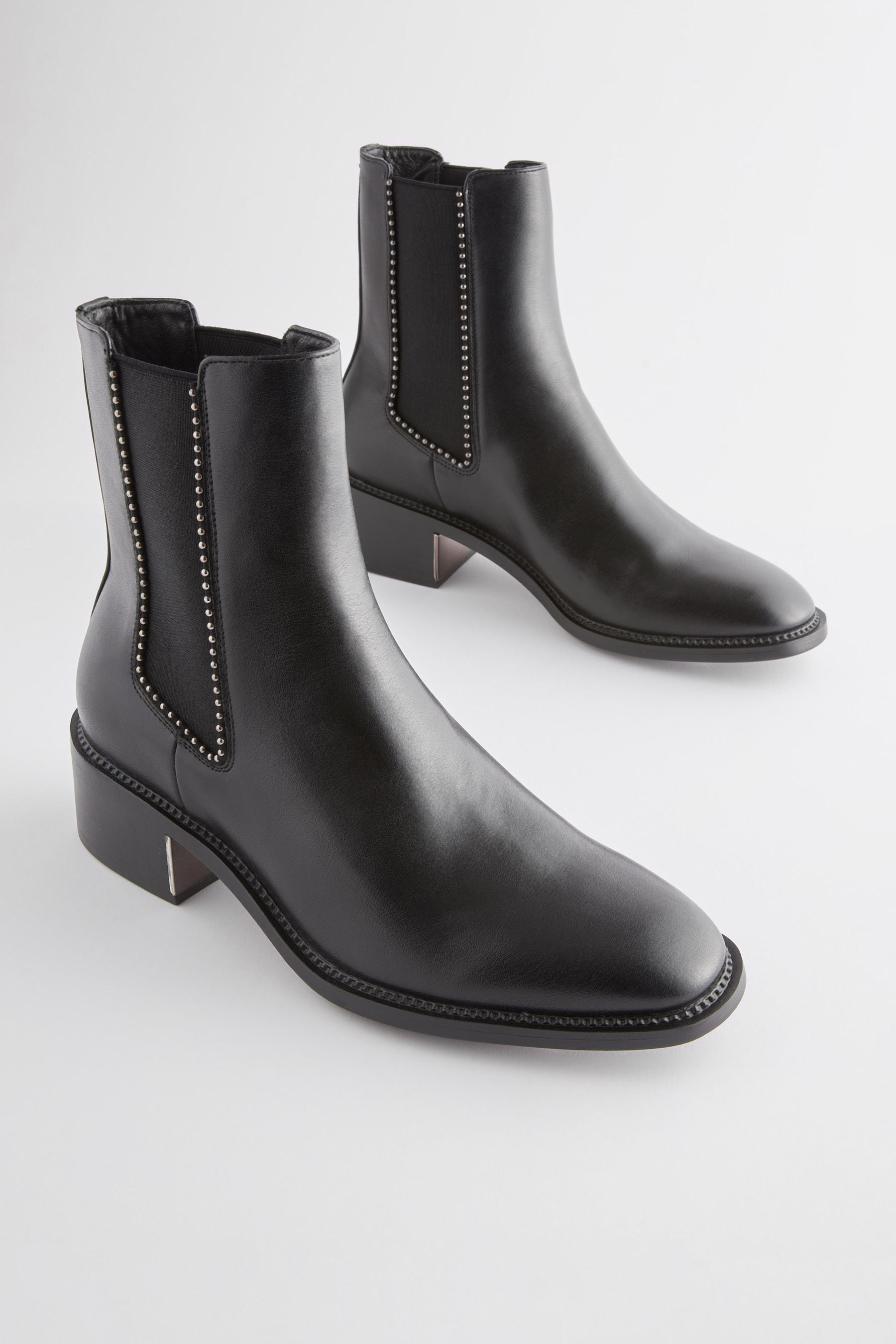 Acheter Noir Bottines cloutees Forever Comfort Chelsea from Next Luxembourg