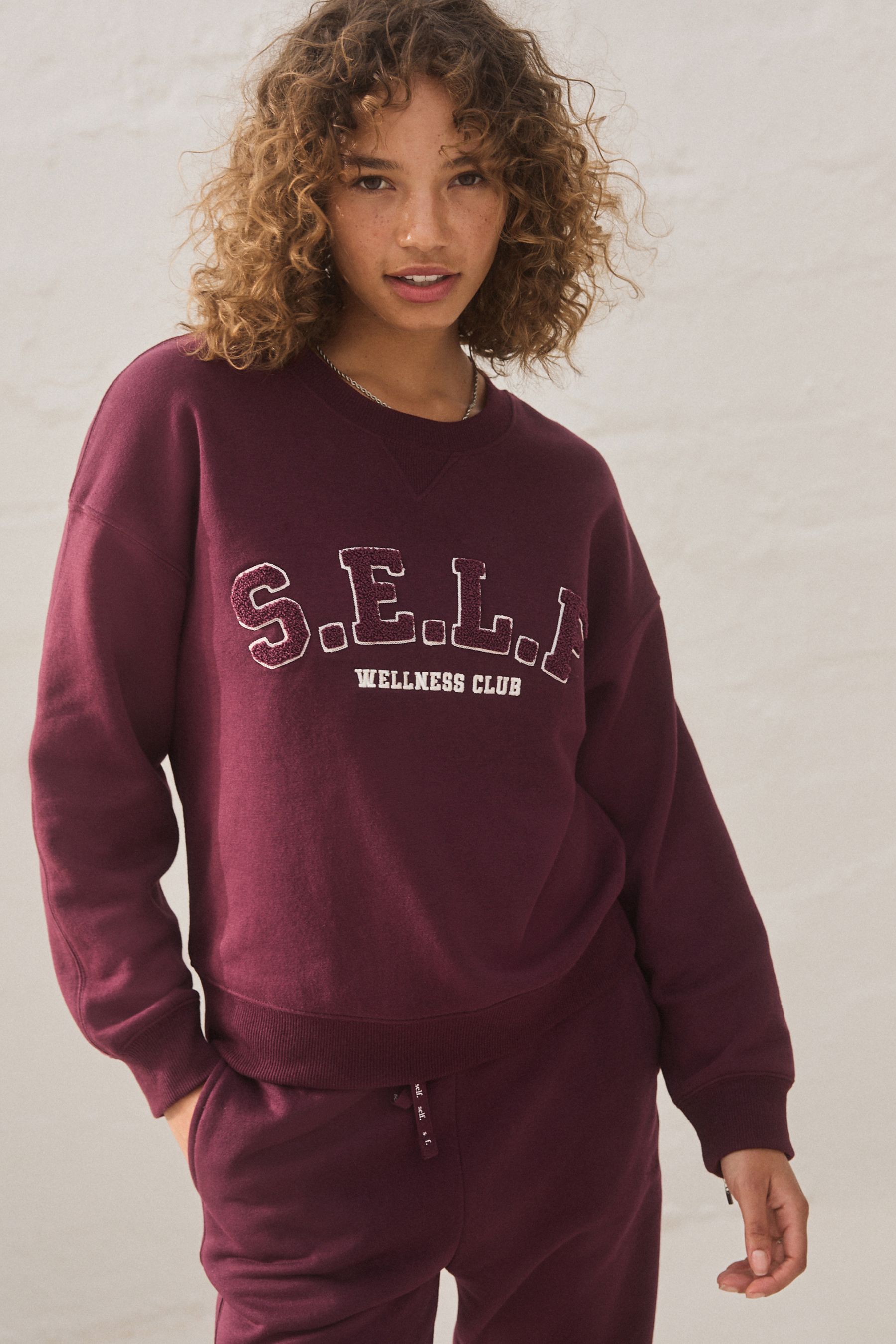Pink burgundy sweatshirt 2025