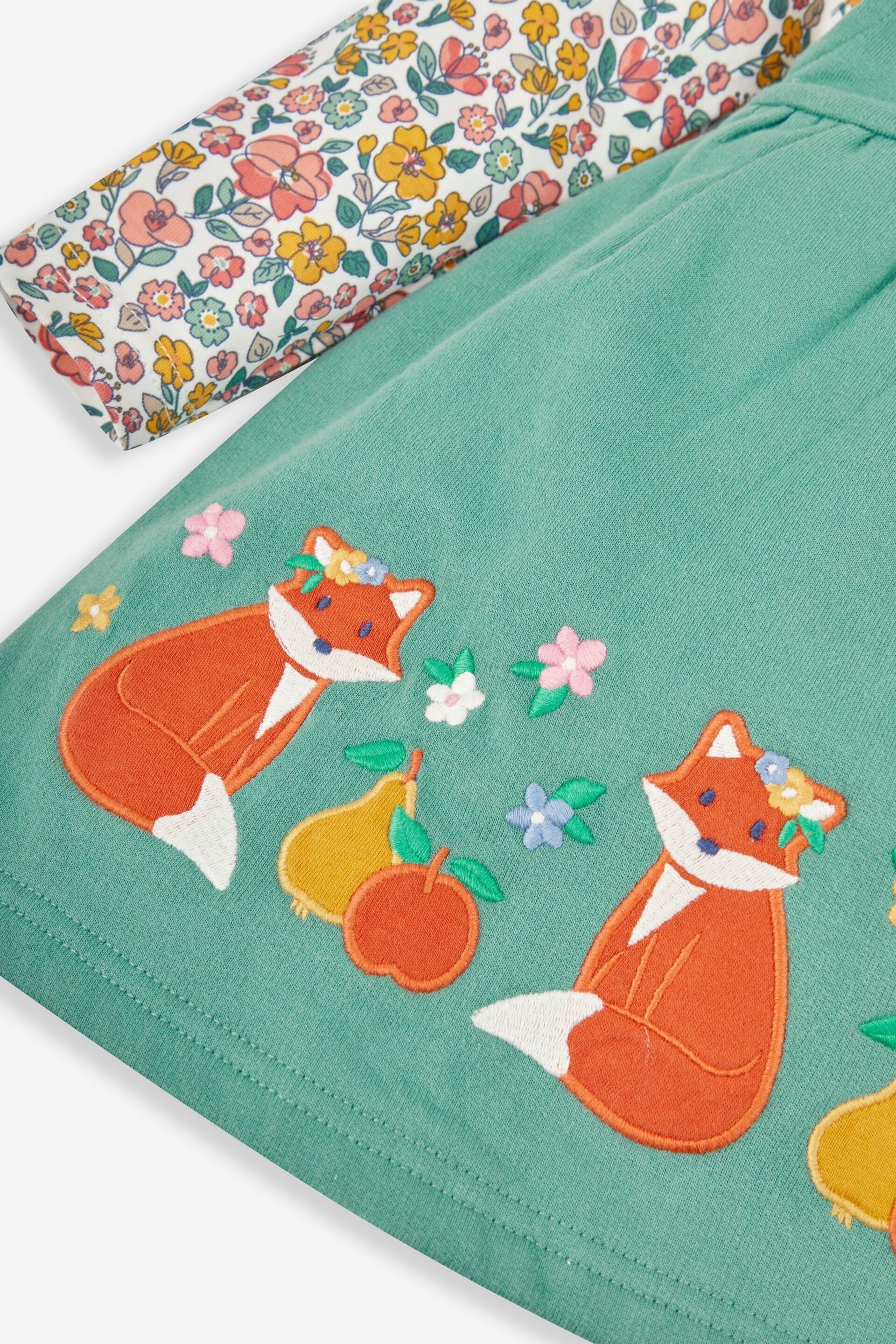 JoJo Maman Bébé Green Fox & Fruit Girls' 2-Piece Appliqué Pinafore Dress & Top Set - Image 5 of 6