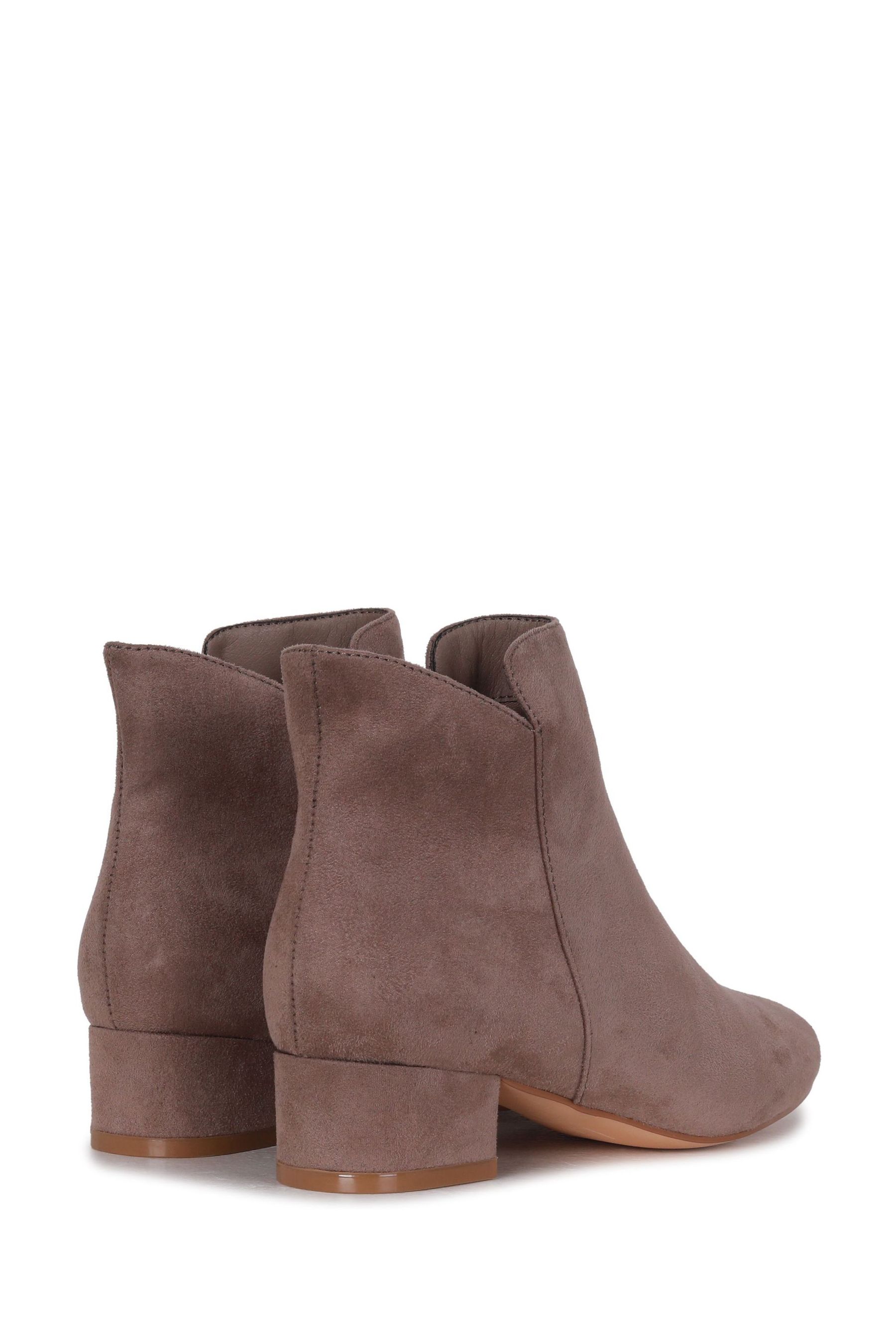 Clarks maggie top boots