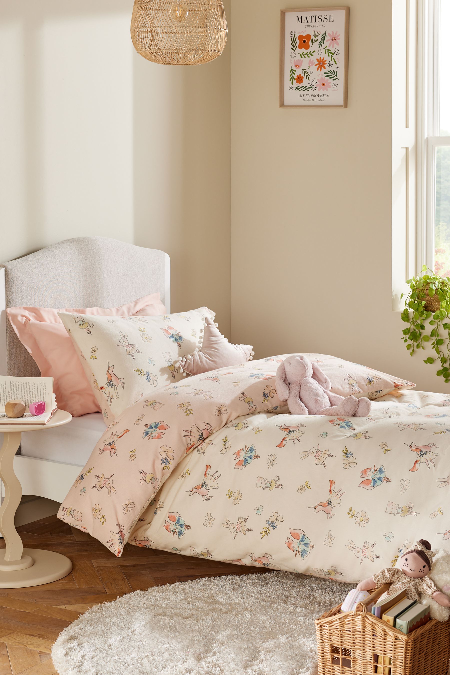 Pink woodland bedding 2025