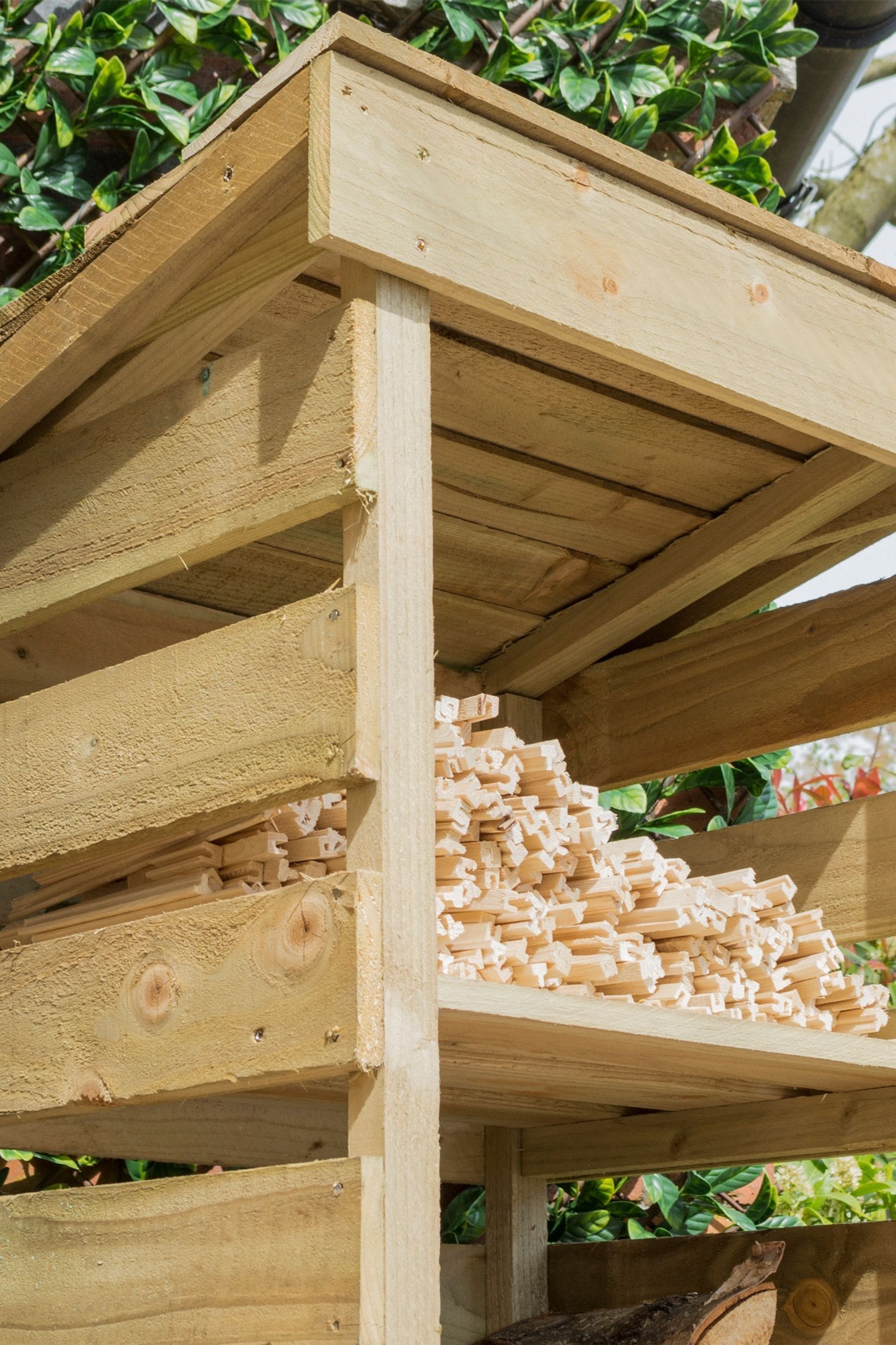 Rowlinson Natural Timber Garden Narrow Log Store