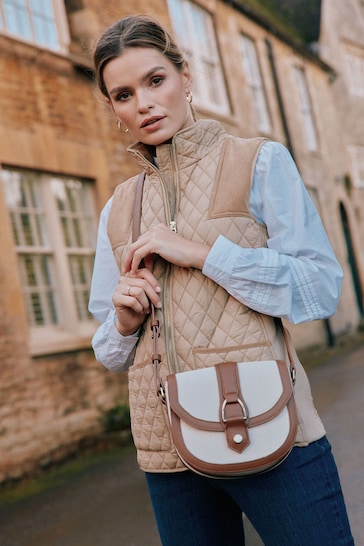 Joules Stately Beige Showerproof Diamond Quilted Gilet