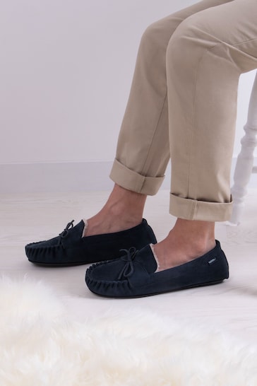 Totes Navy Suedette Mens Moccasin Slippers With Faux Fur Lining