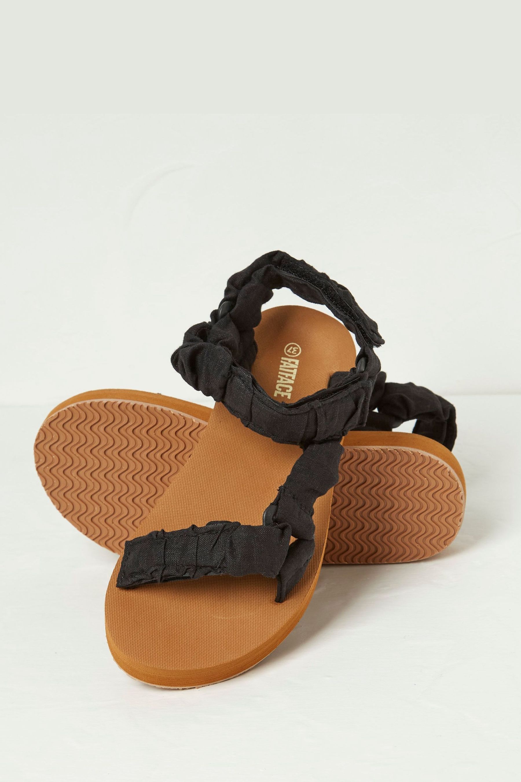 Walking sandals australia outlet