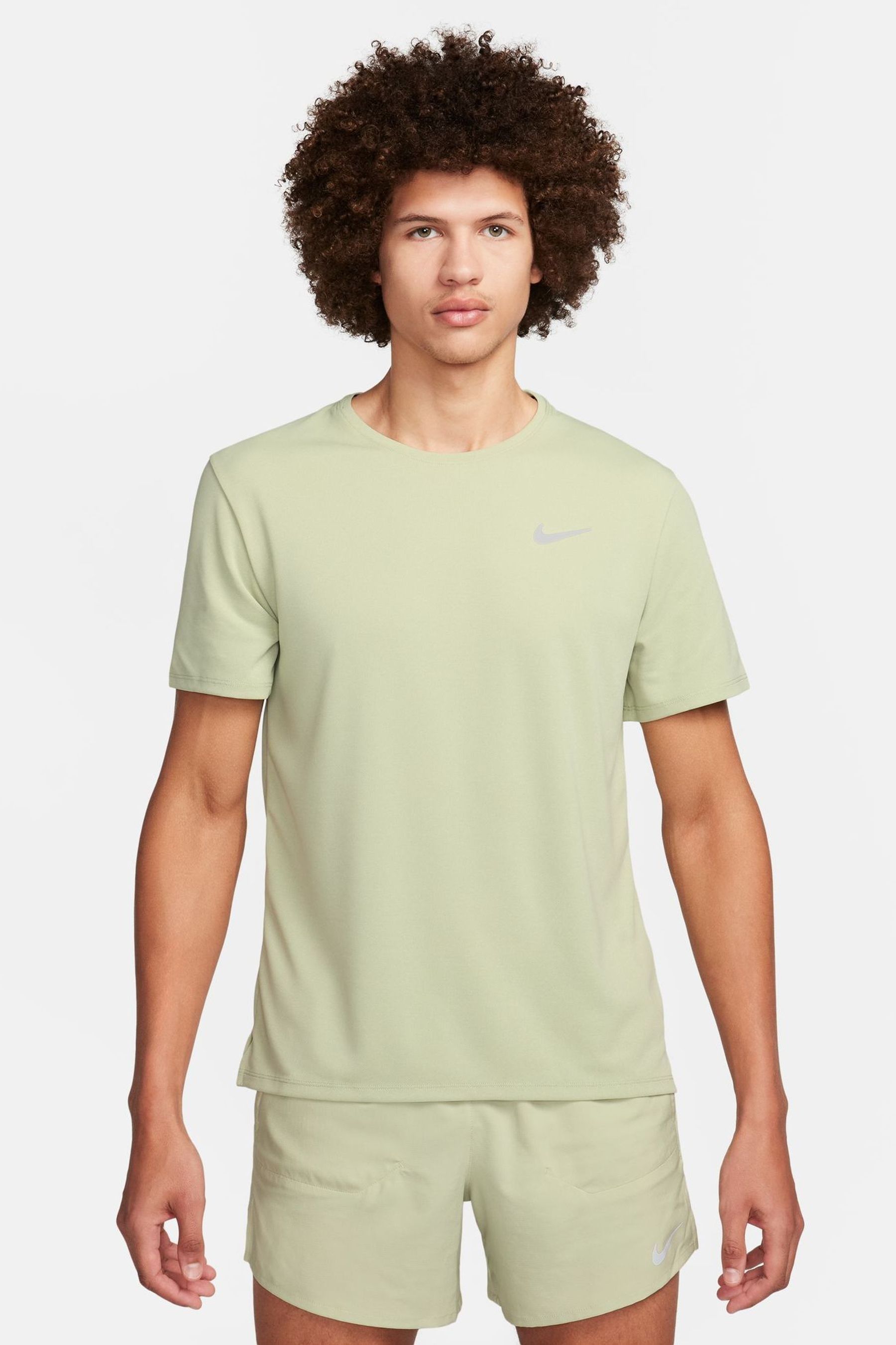Light green nike on sale shirt