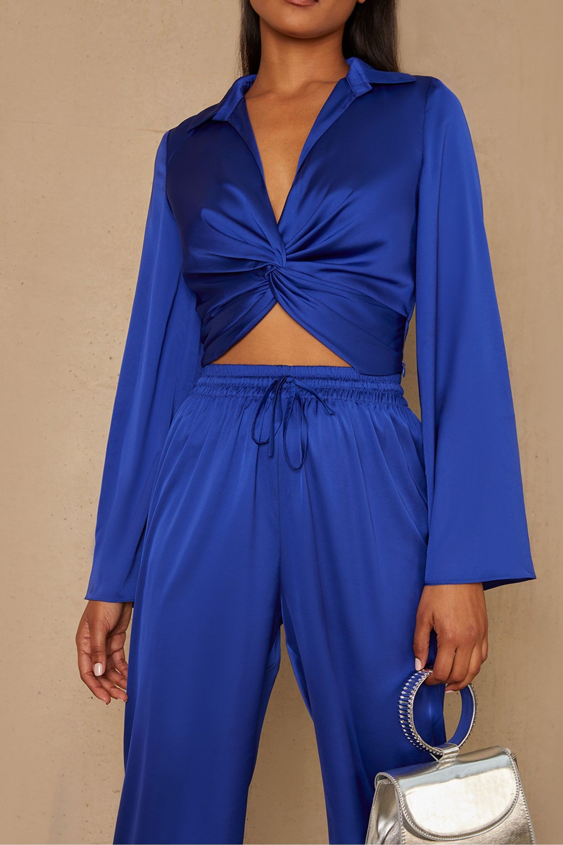 Chi Chi London Blue Long Sleeve V-Neck Satin Twist Detail Top - Image 5 of 5