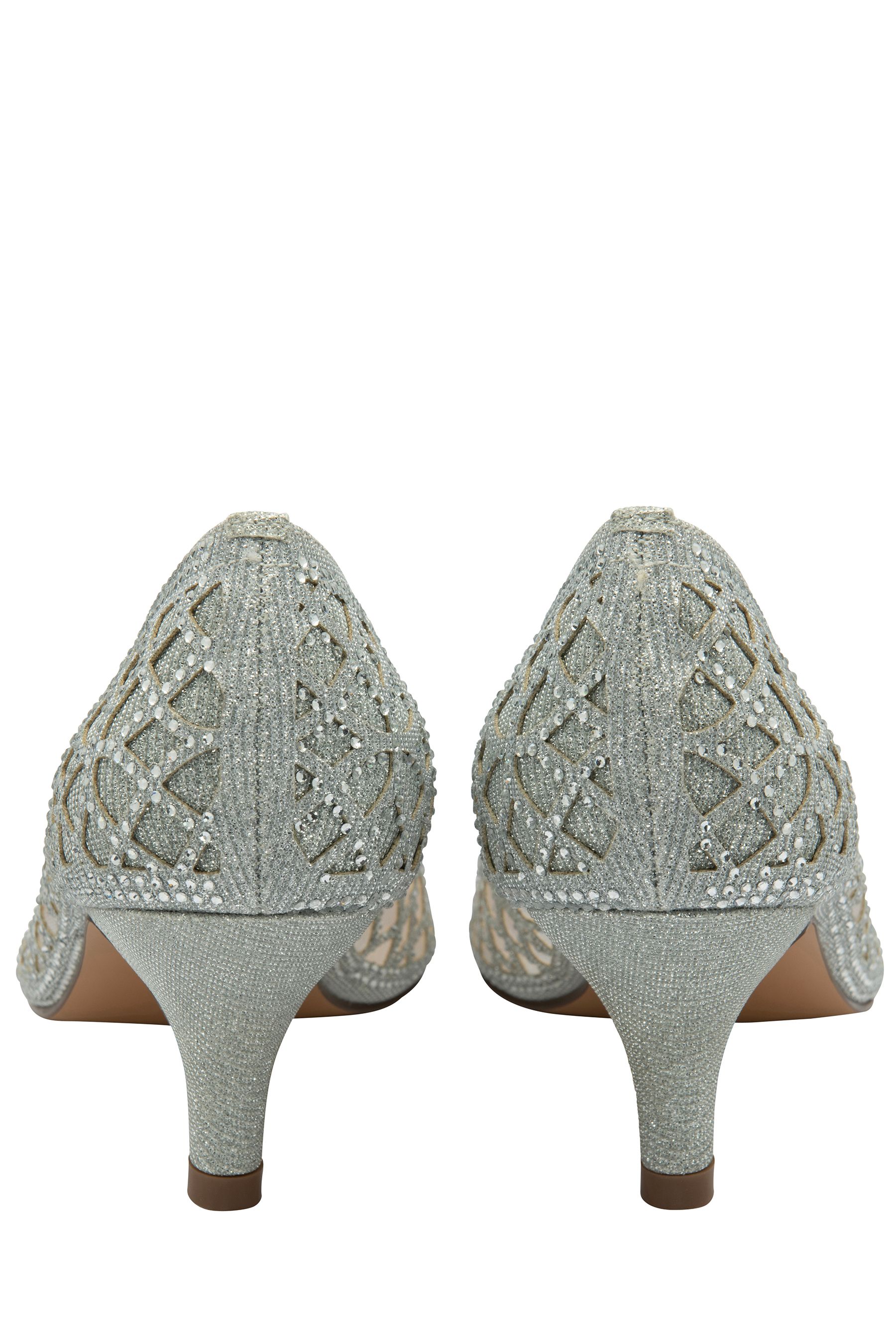 Lotus diamante shoes top