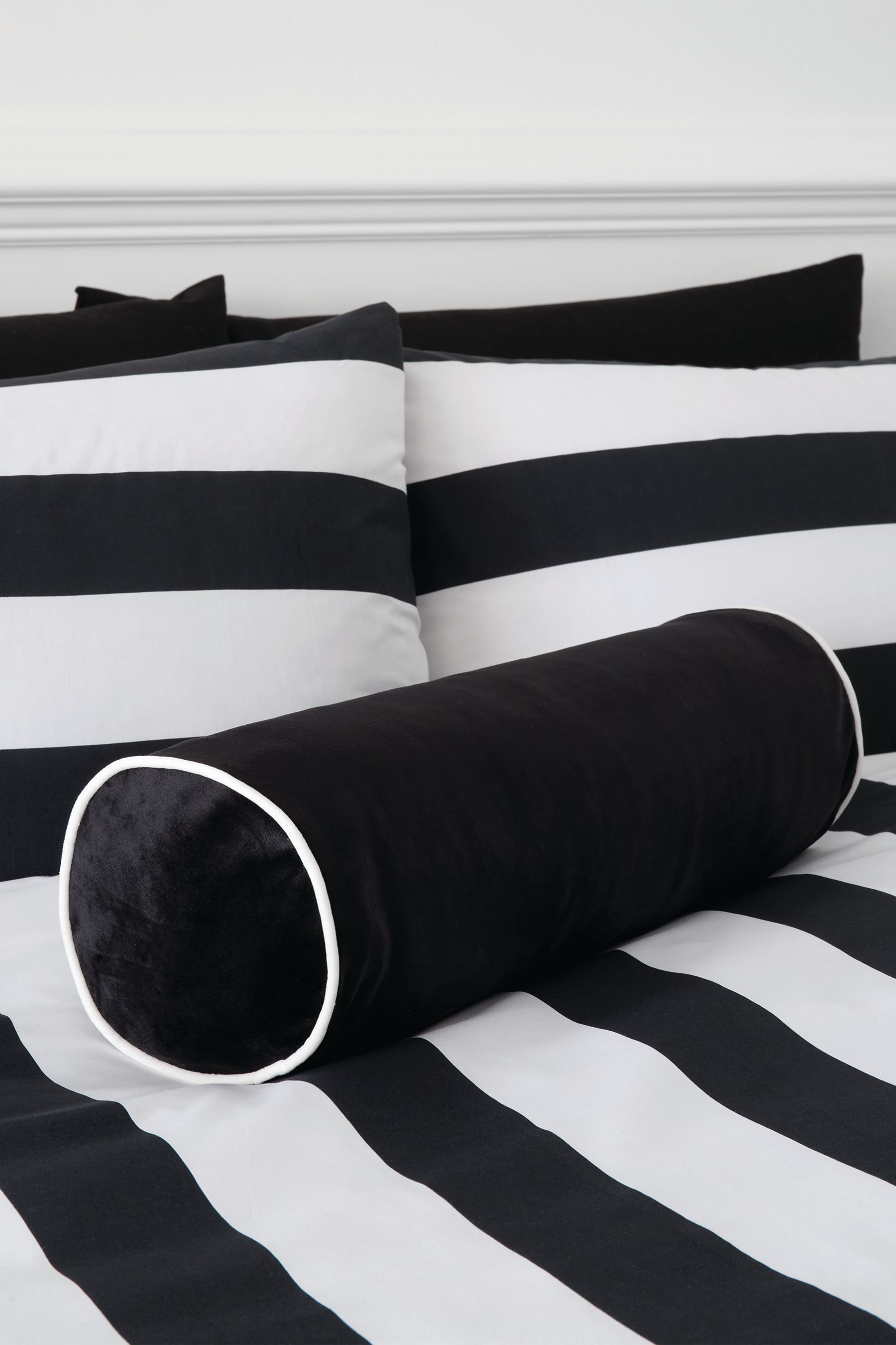 Black bolster pillow new arrivals