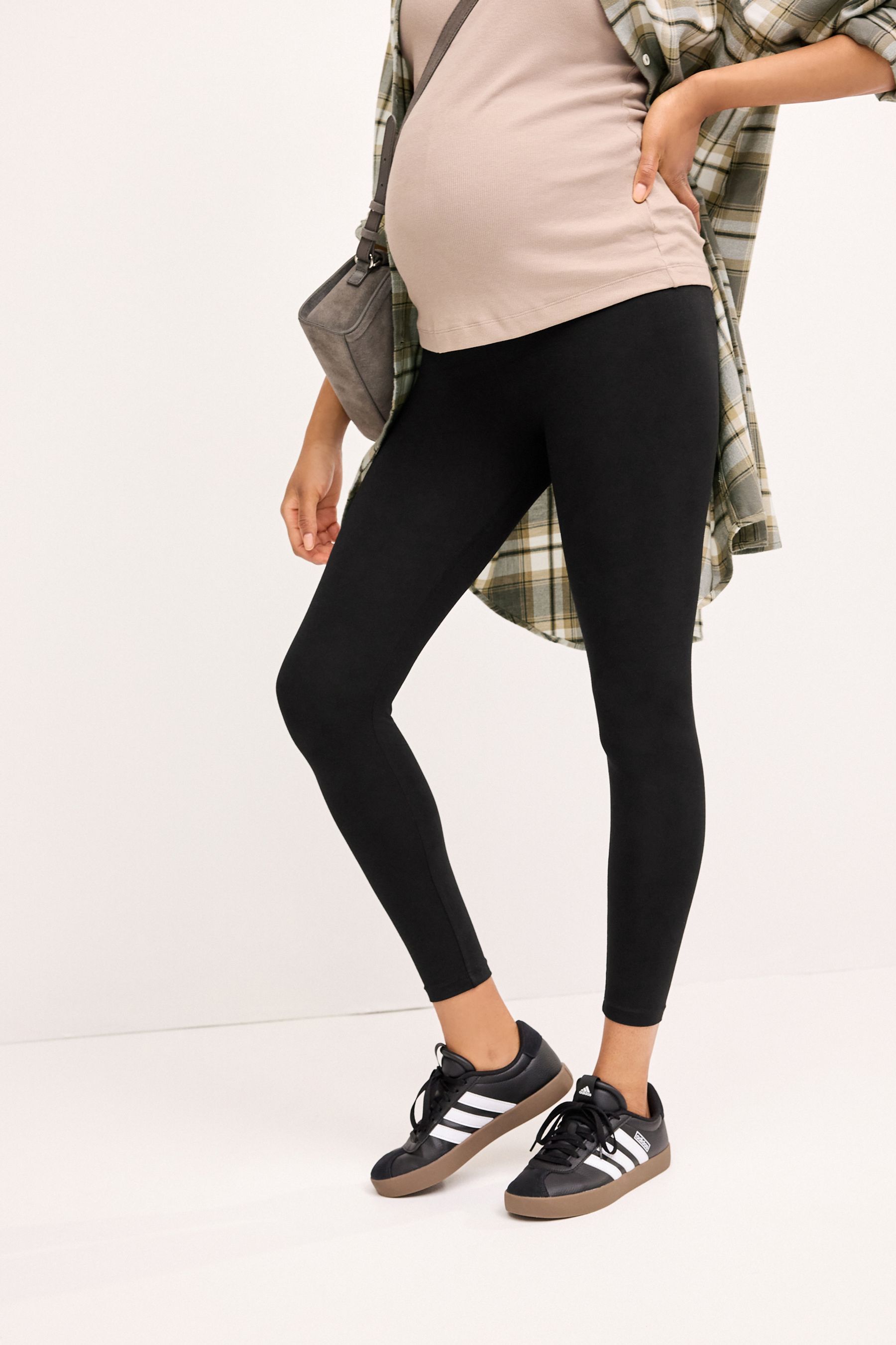 Buy Black Maternity Essential Leggings from Next Luxembourg