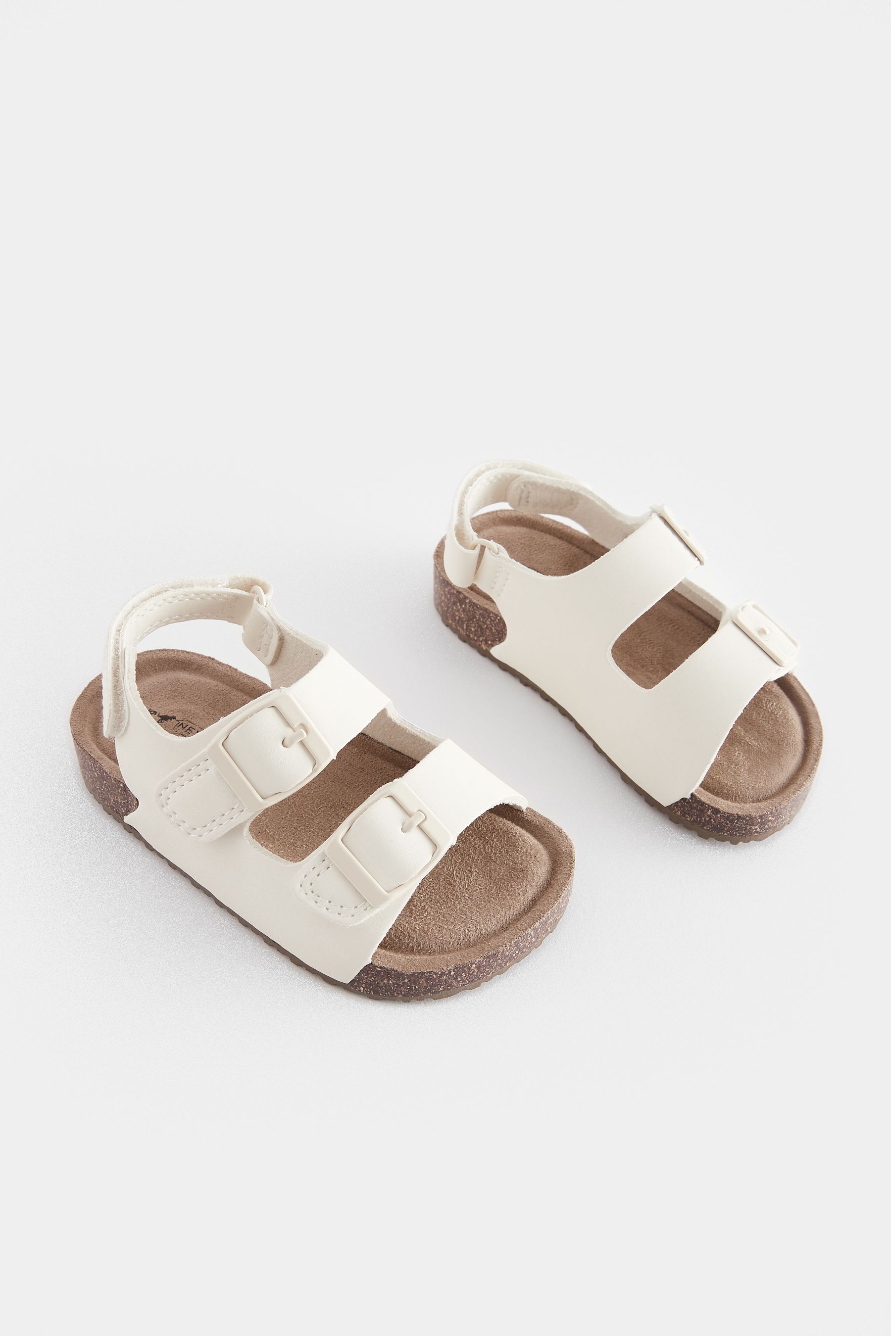 Wide fit cushioned sandals cheap