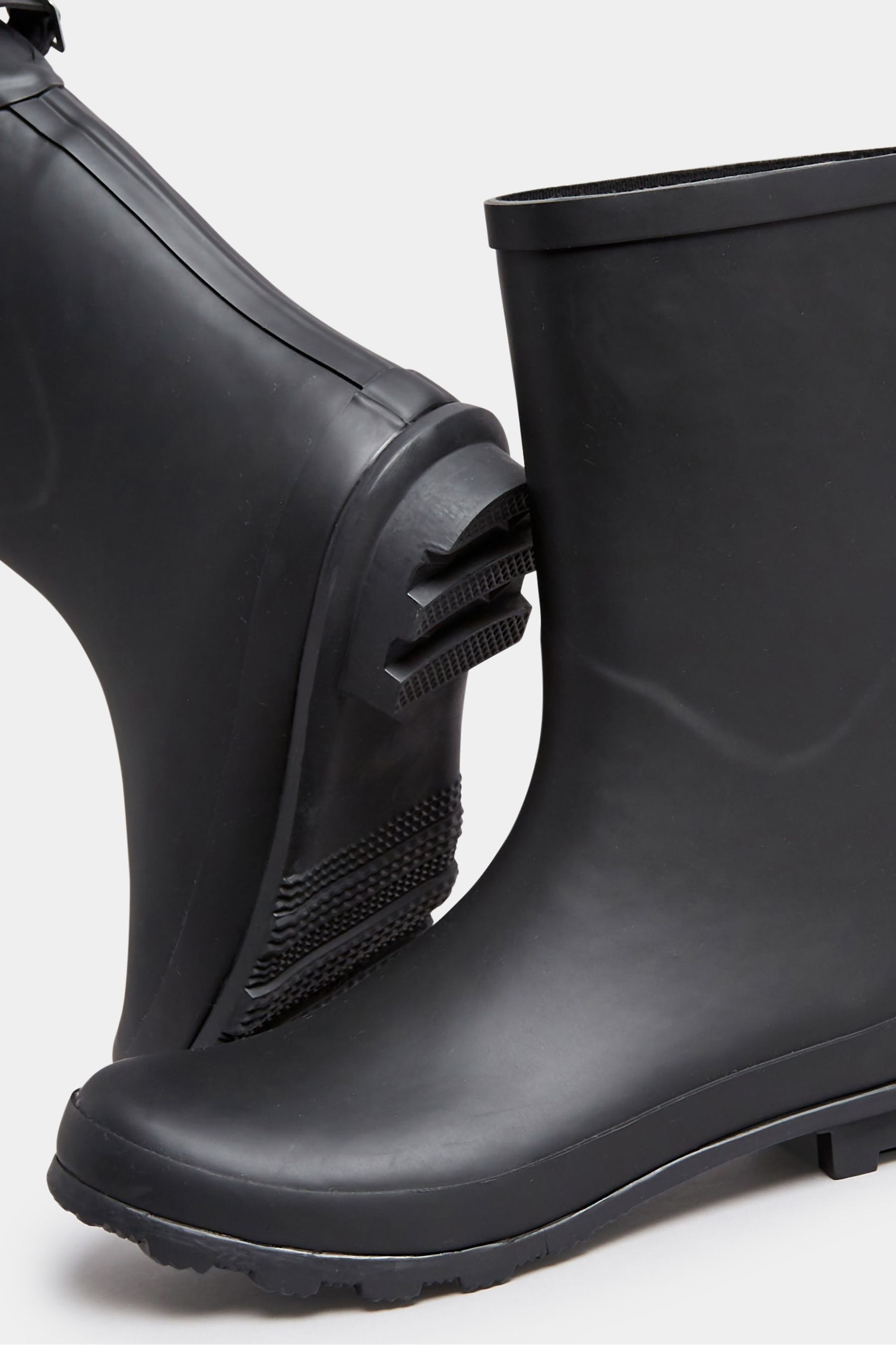 Wide fit shop ankle wellies