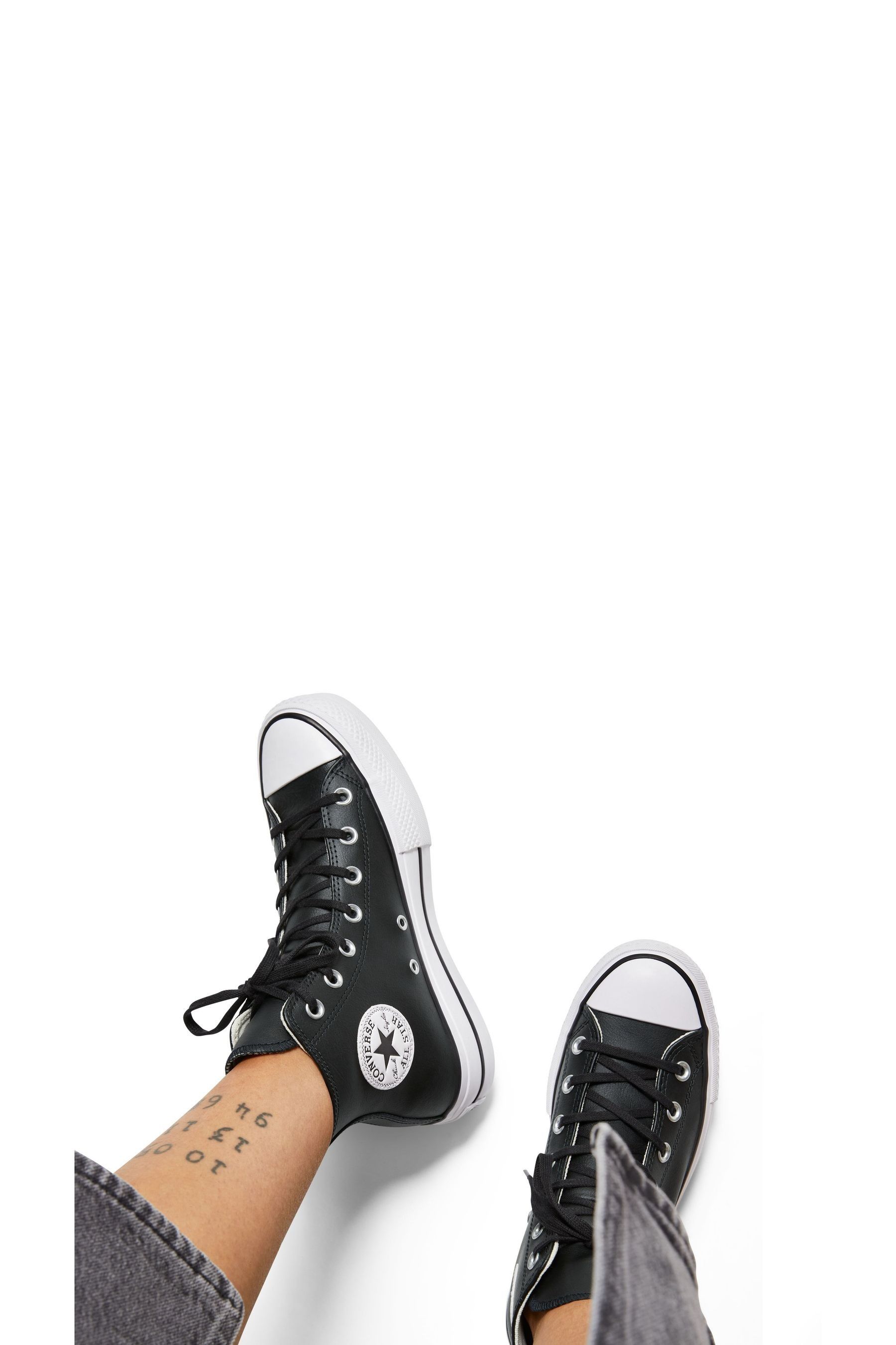 Converse lift deals black leather