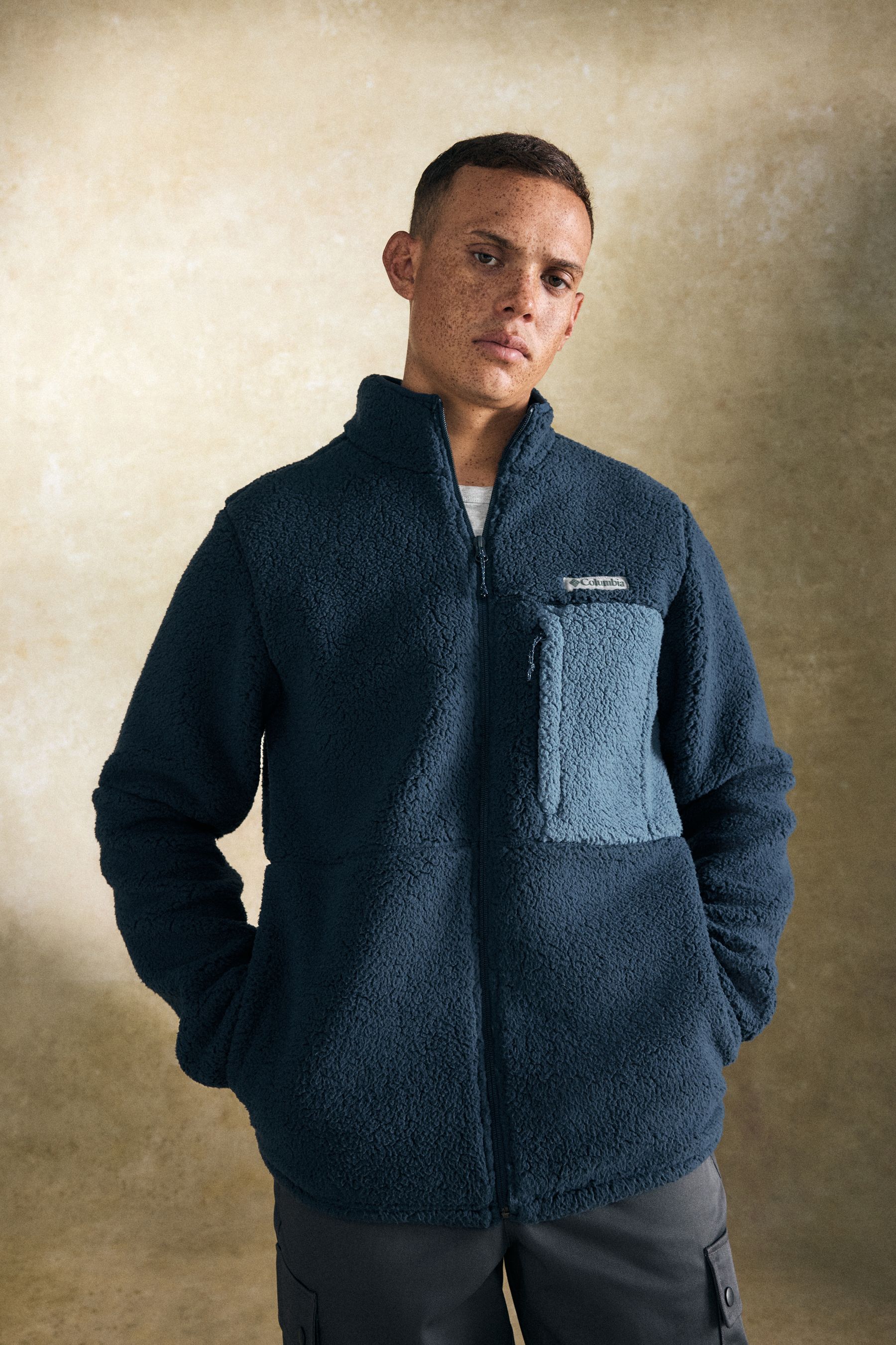 Buy Columbia Mens Mountainside Heavyweight Full Zip Fleece from Next Luxembourg