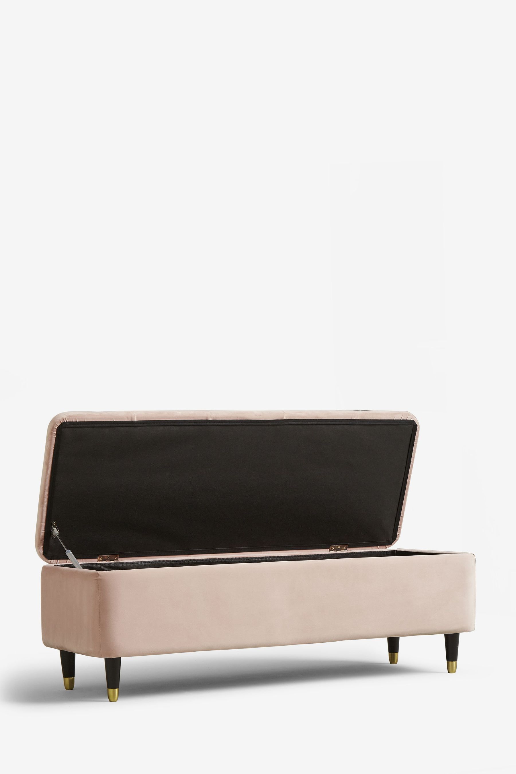 Blush blanket outlet box