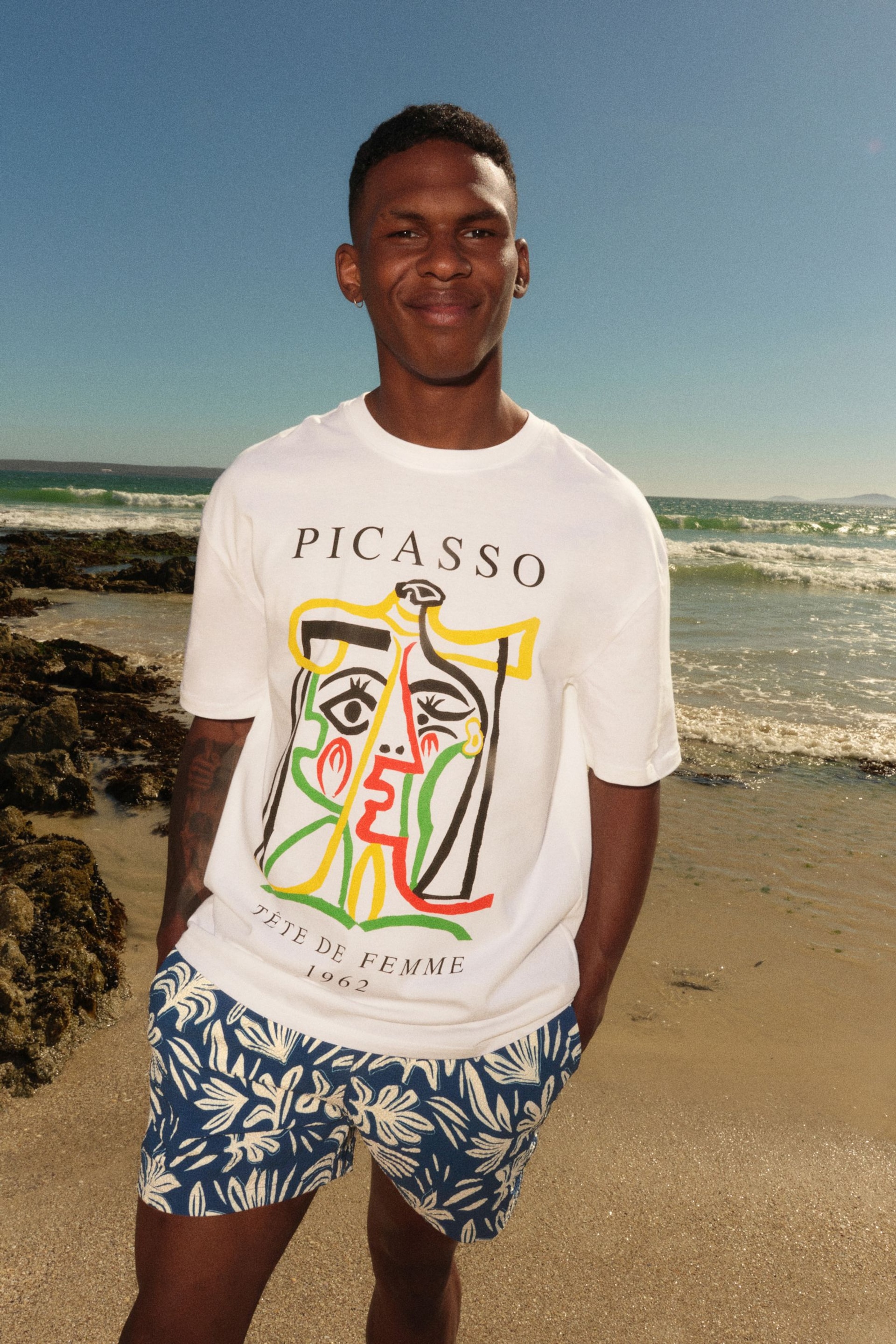 White Picasso Artist Licence T-Shirt - Image 1 of 7