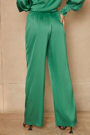 Chi Chi London Green Satin Wide Leg Elasticated Waist Trousers - Image 4 of 10