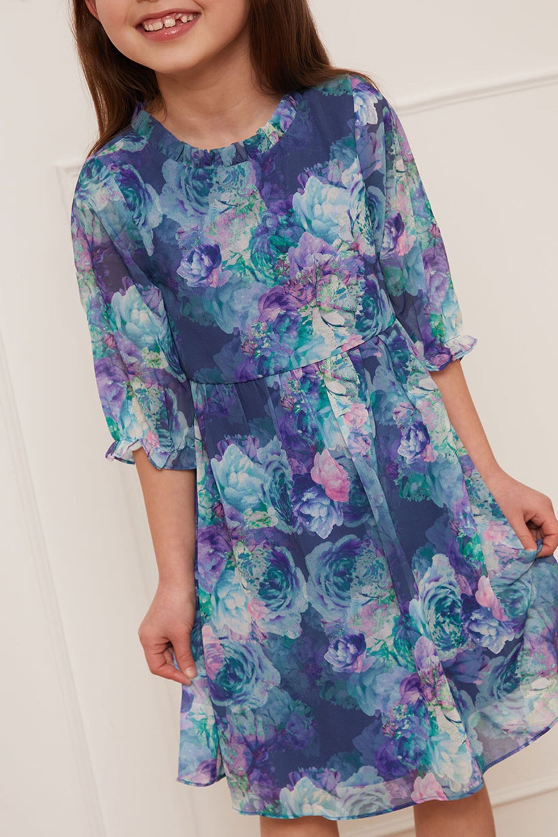 Chi Chi London Blue Girls Floral Print Dress - Image 5 of 5