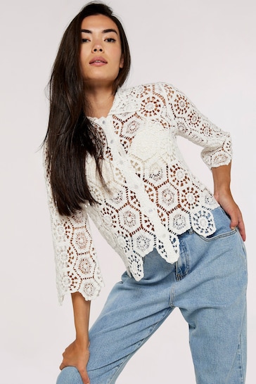 Apricot White Crochet Geo 3/4 Sleeve Shirt