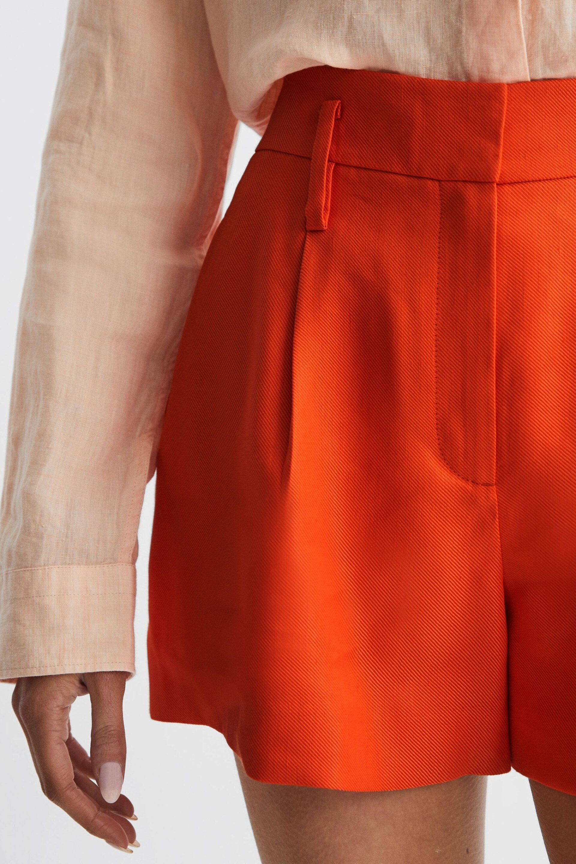 Reiss Orange Hollie Linen Pleat Front Shorts - Image 4 of 6