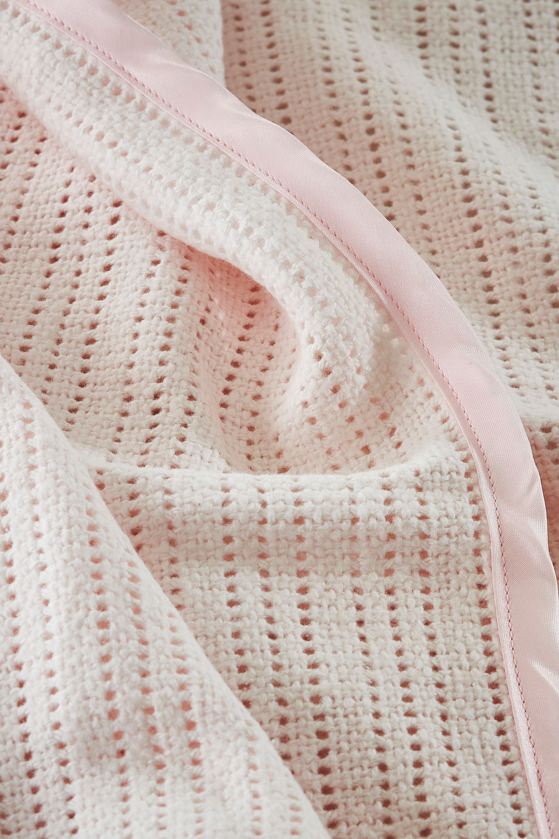 The white company blanket shop