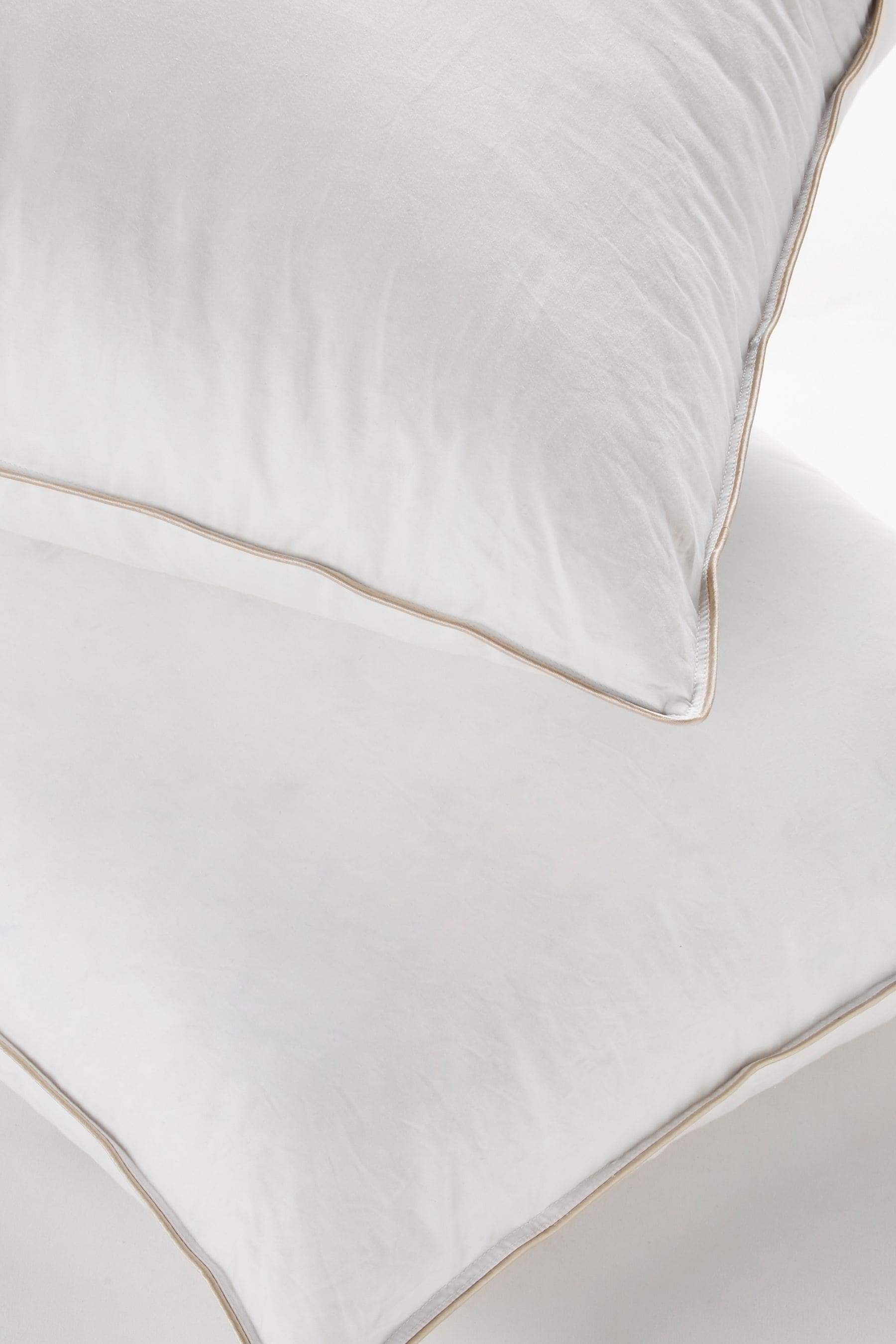 Royal velvet white cheap goose down pillows