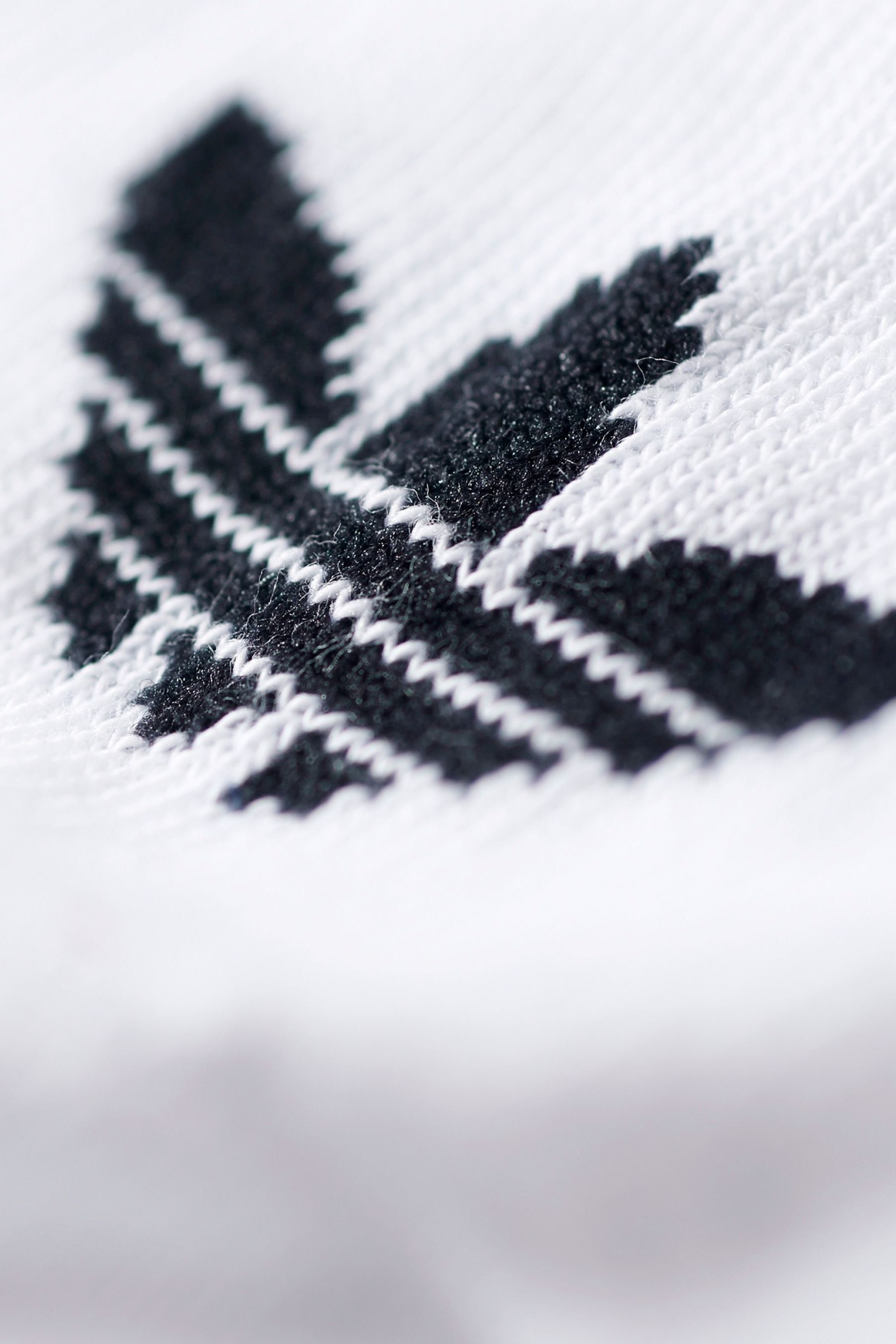 Adidas trefoil liner sales
