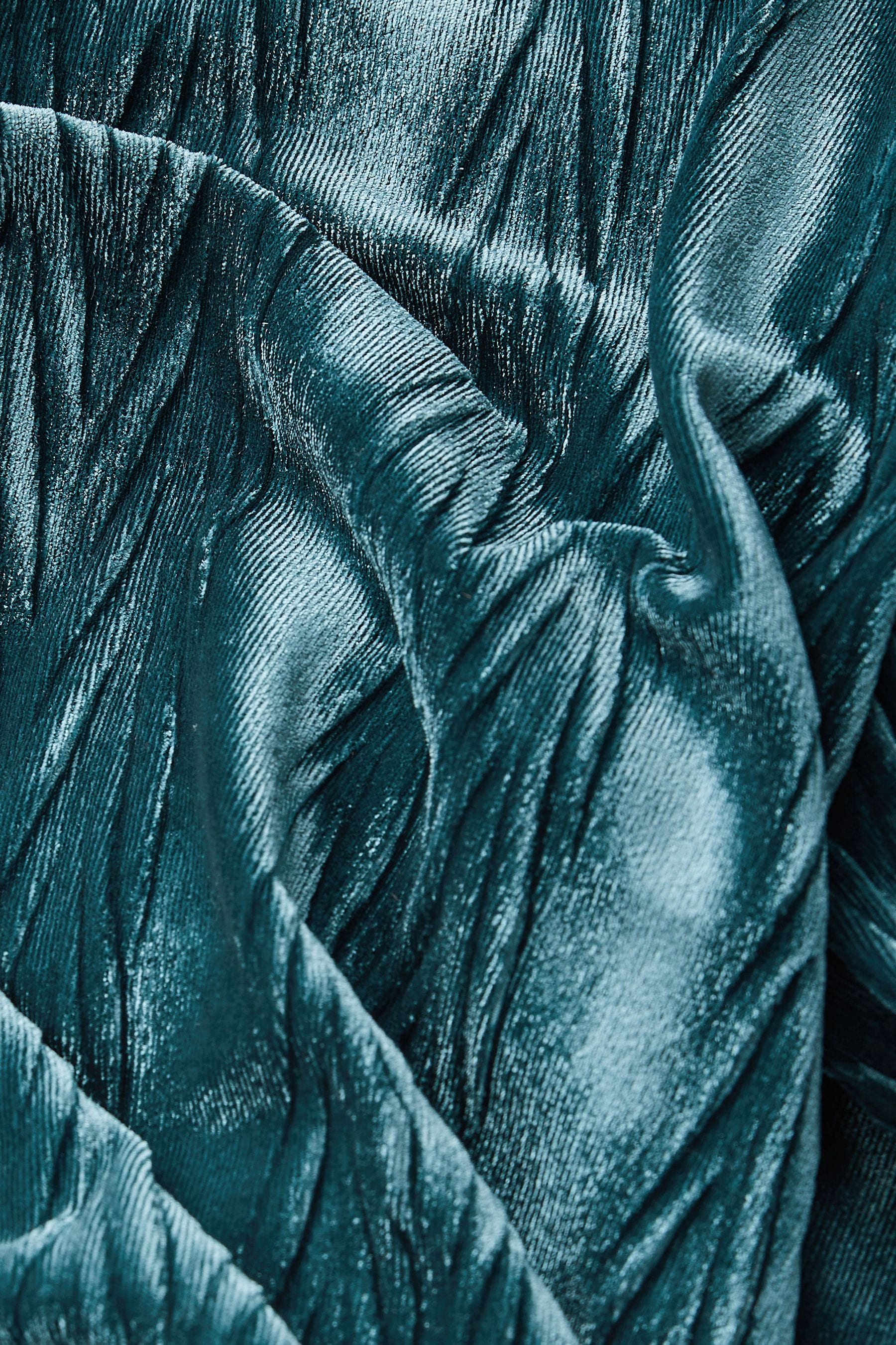 Blue velvet long sleeve top new arrivals