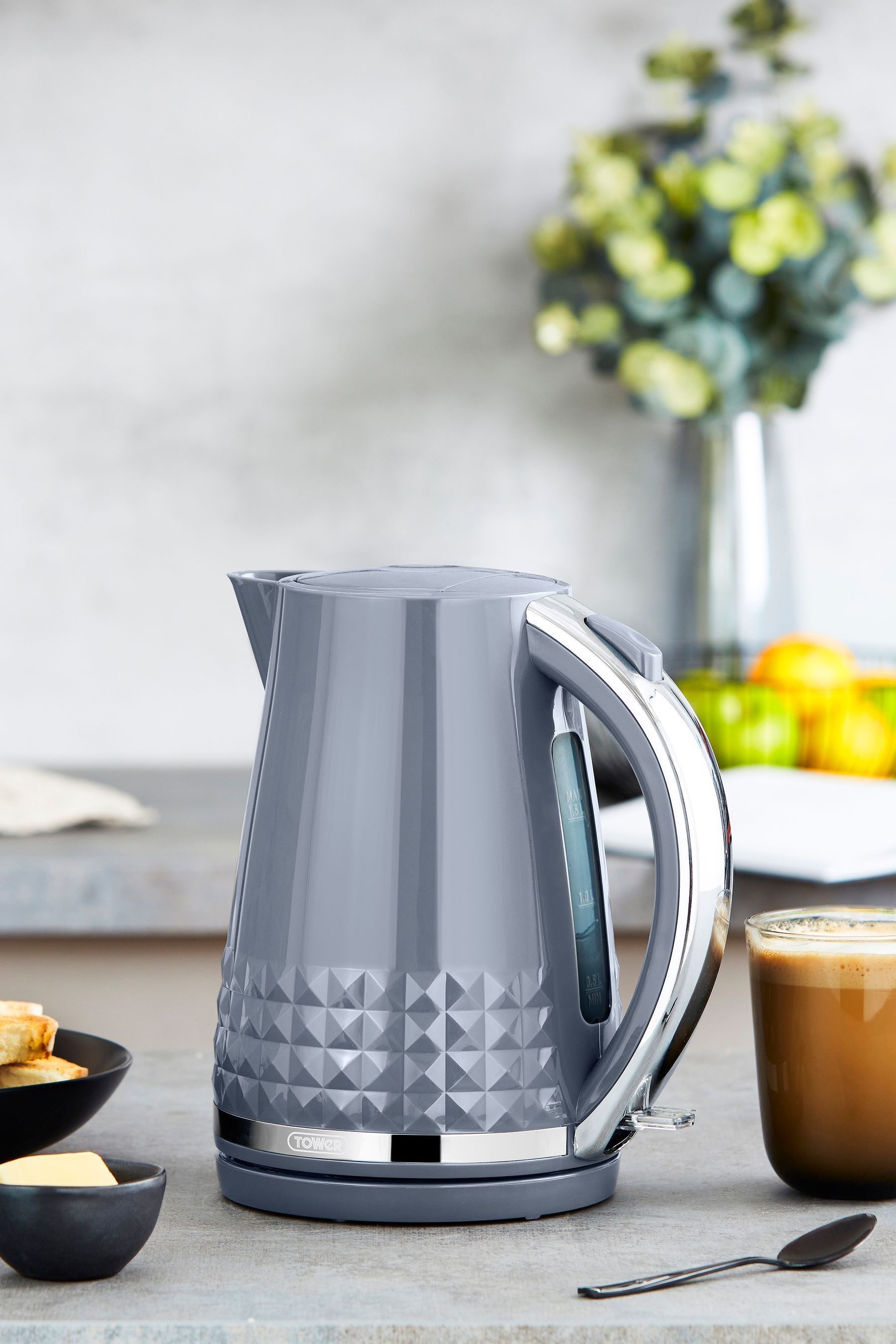 Morphy richards shop dimensions kettle grey