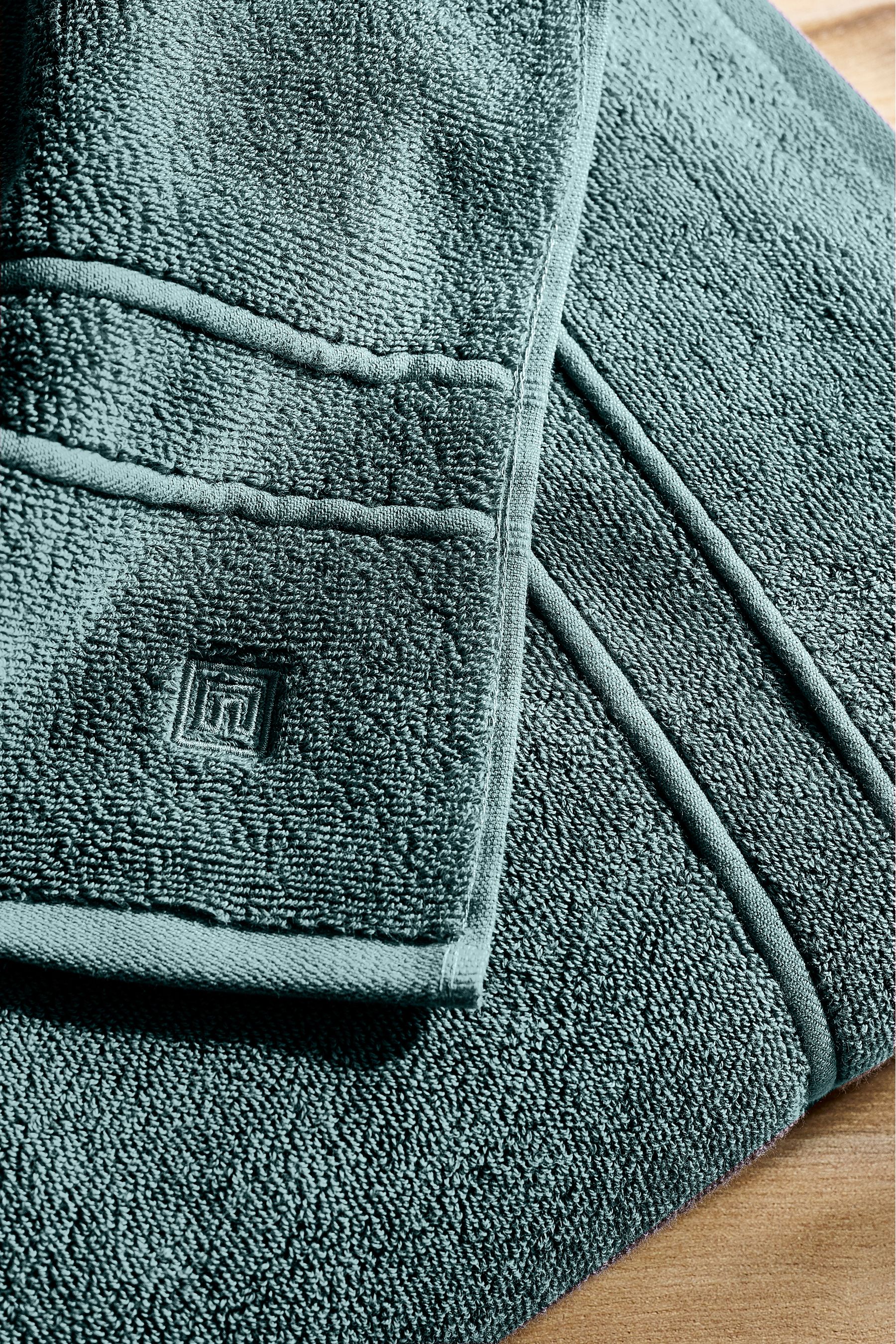 Ocean blue bath towels clearance