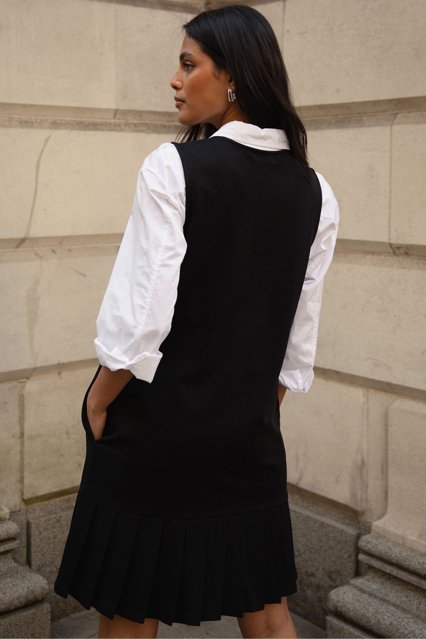 Black pleated sale pinafore dress