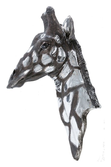 Libra Interiors Silver Dappled Silver Giraffe Head Wall Plaque