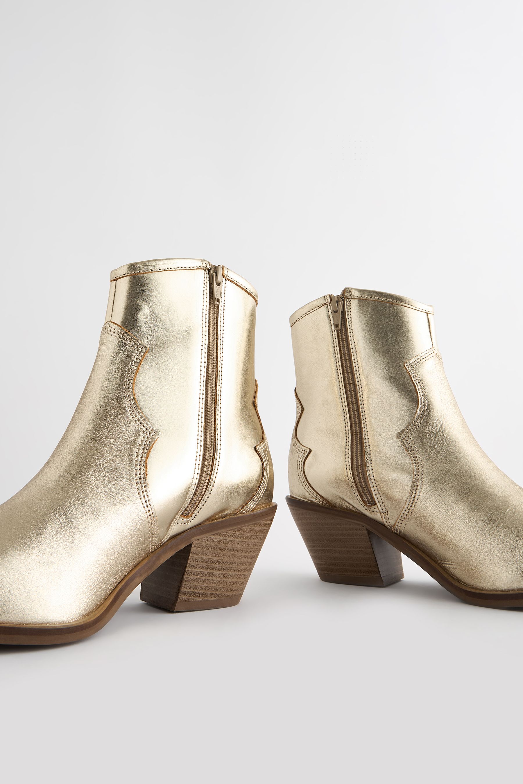 Next gold boots 2025