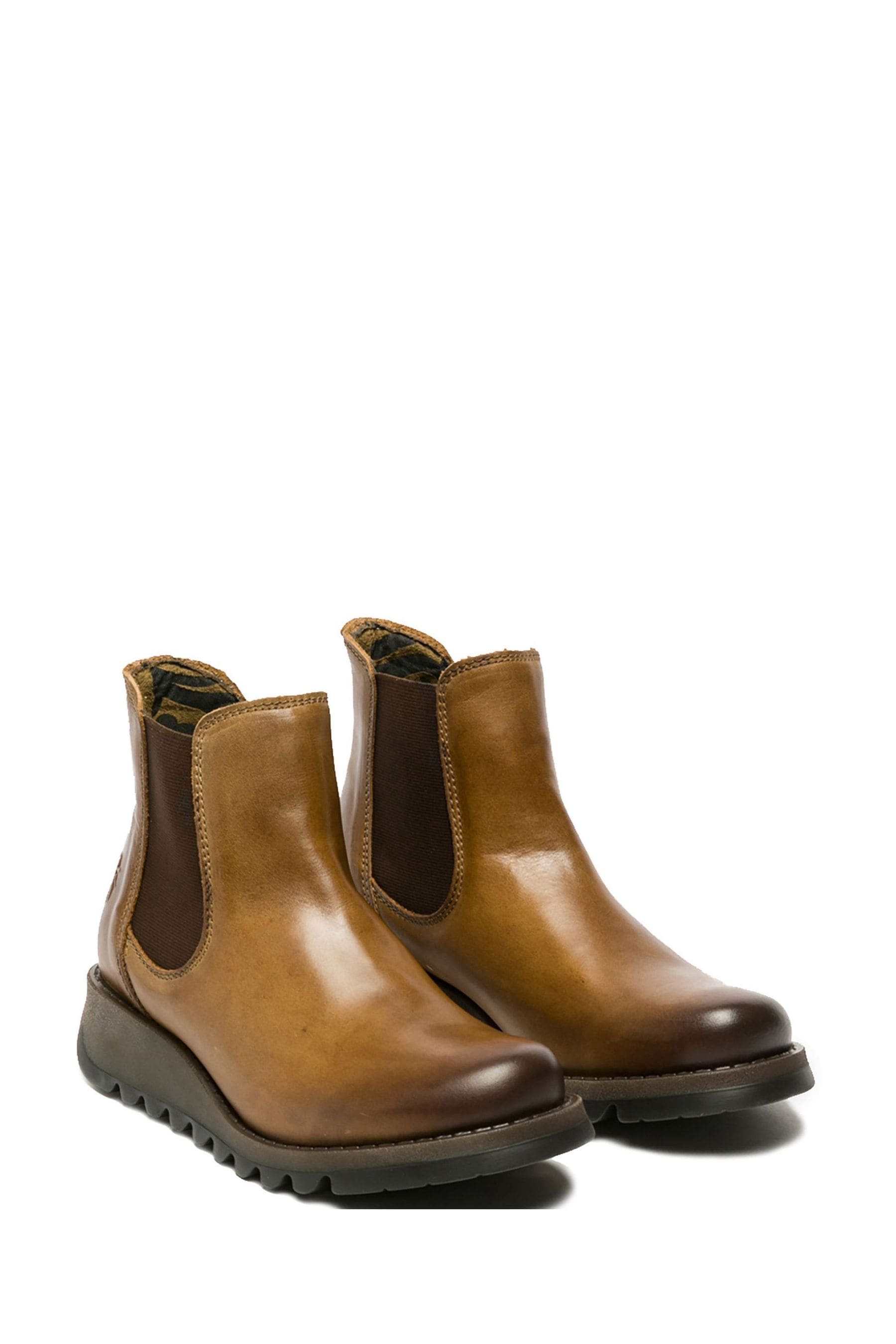 Discount fly boots shop