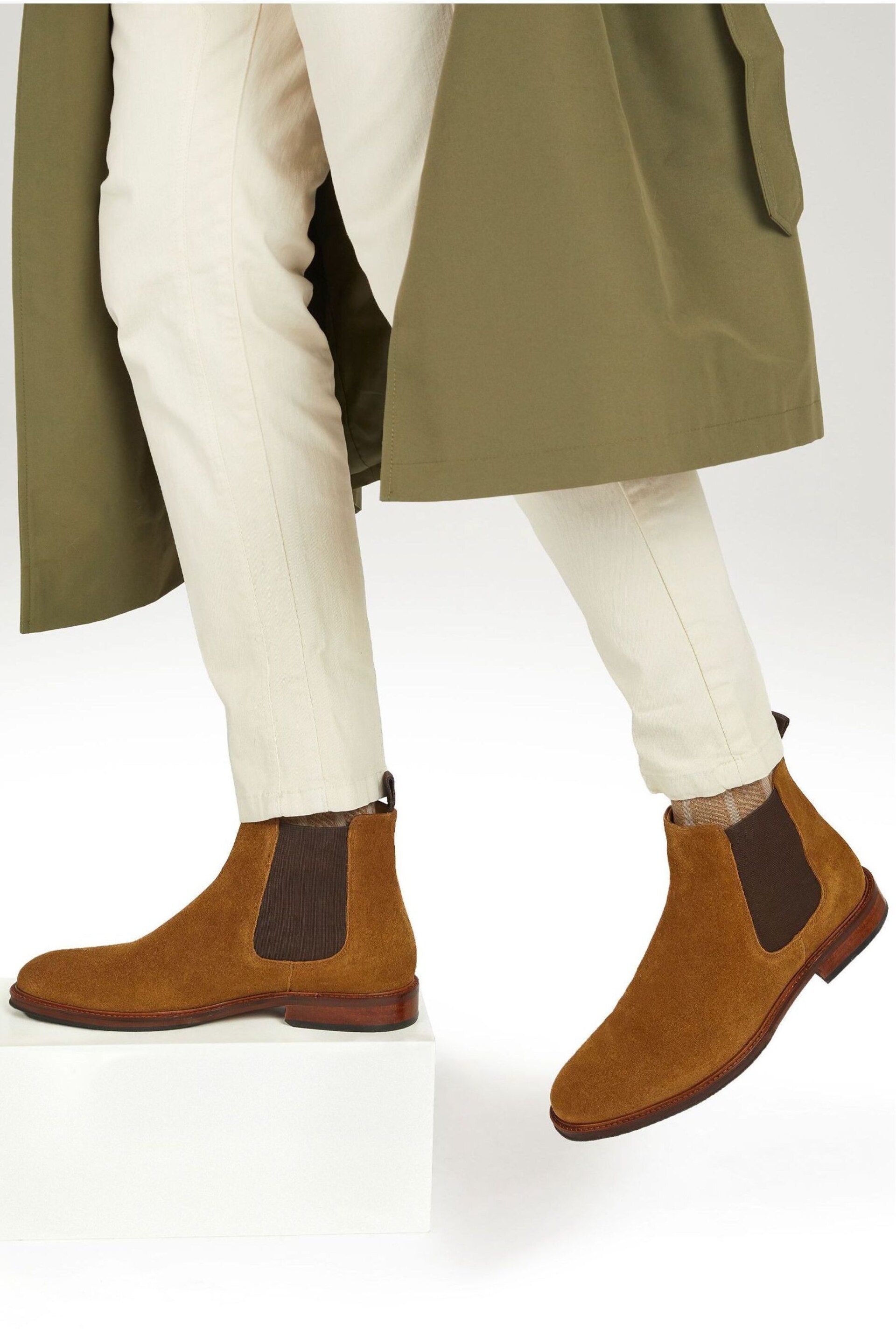 Jones Bootmaker Deakin Leather Mens Chelsea Boots - Image 1 of 6