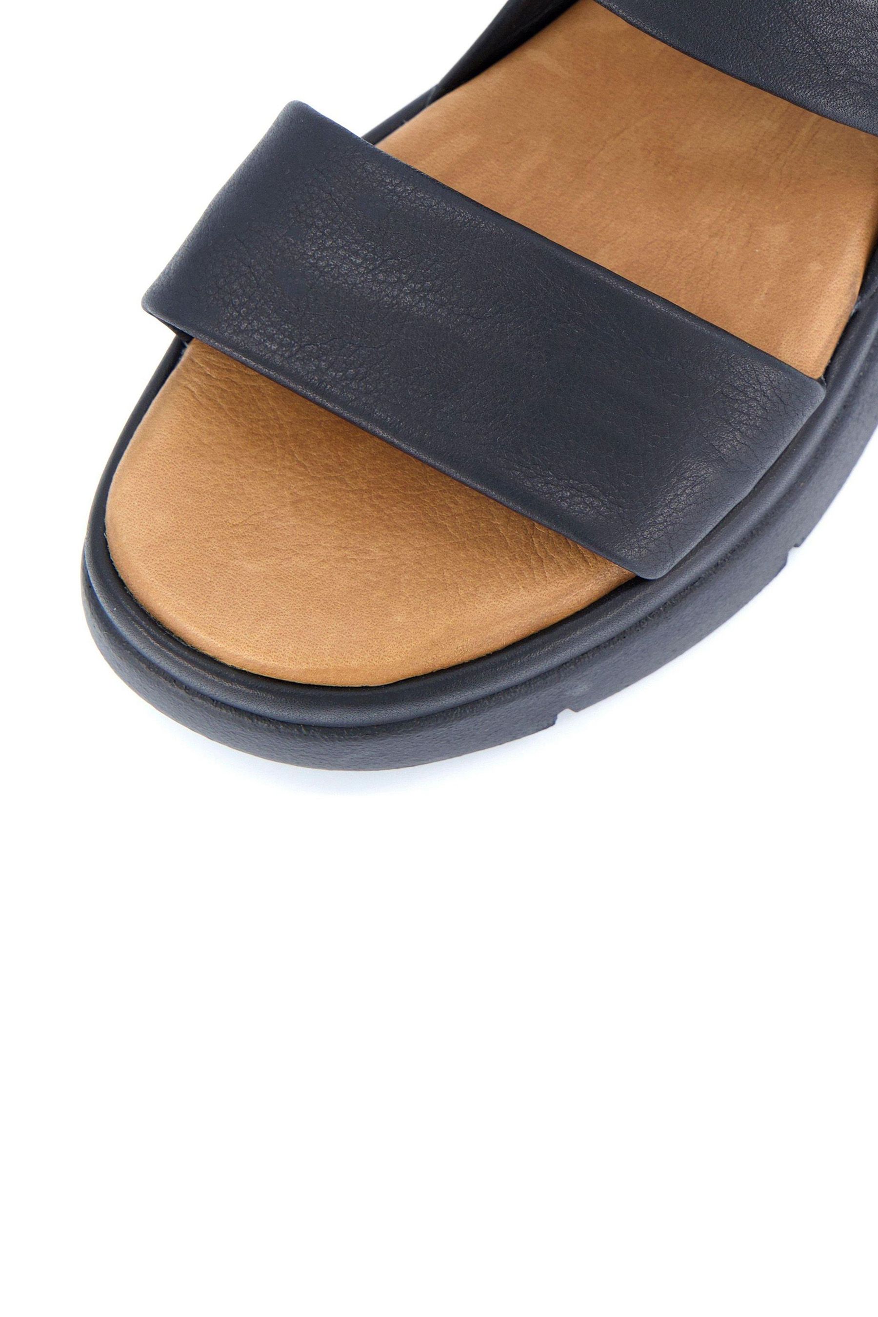 Padded sandals uk top