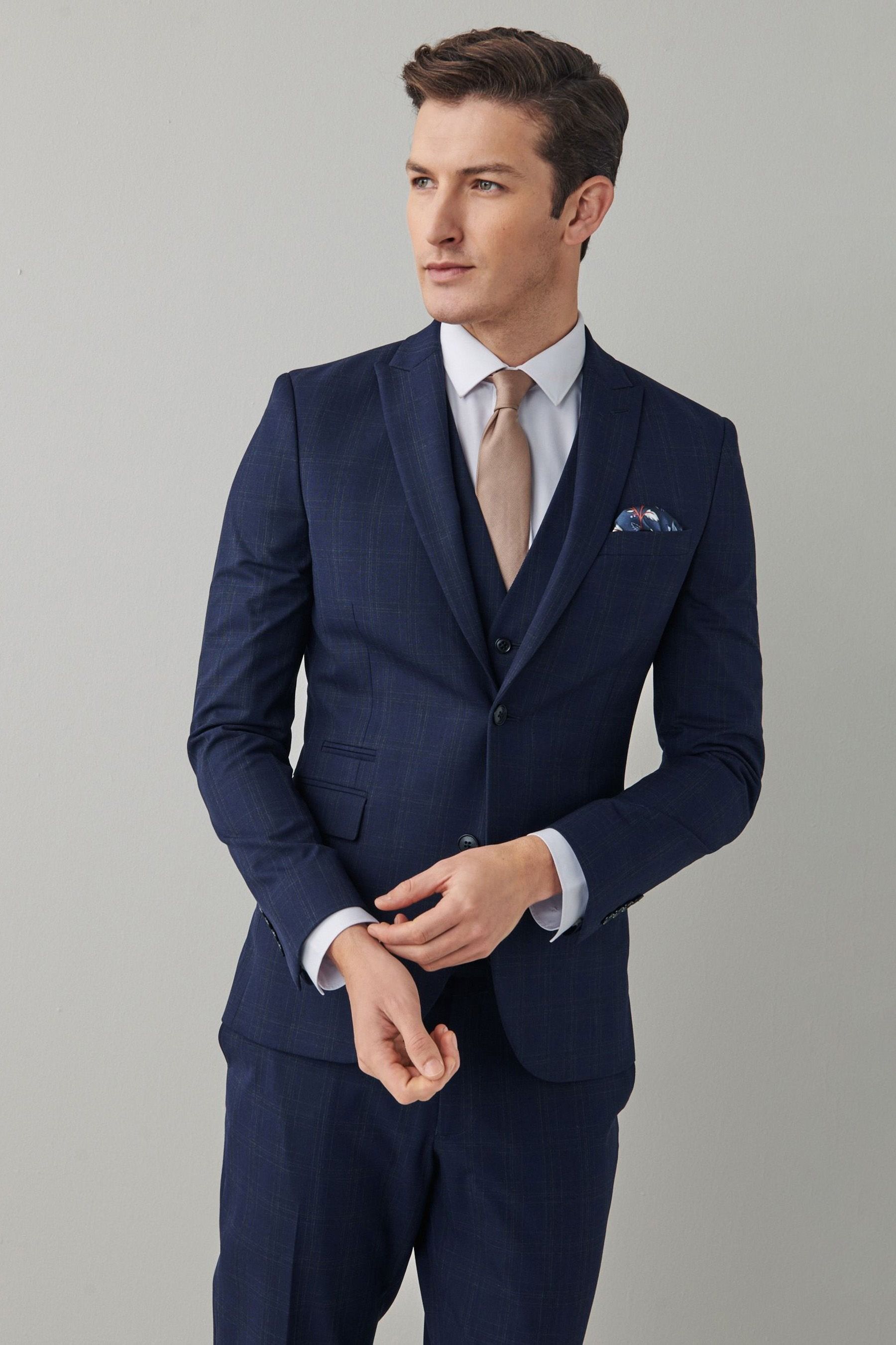 Next dress suit shop