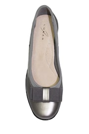 Lunar Deacon Comfort Shoes - Image 2 of 5