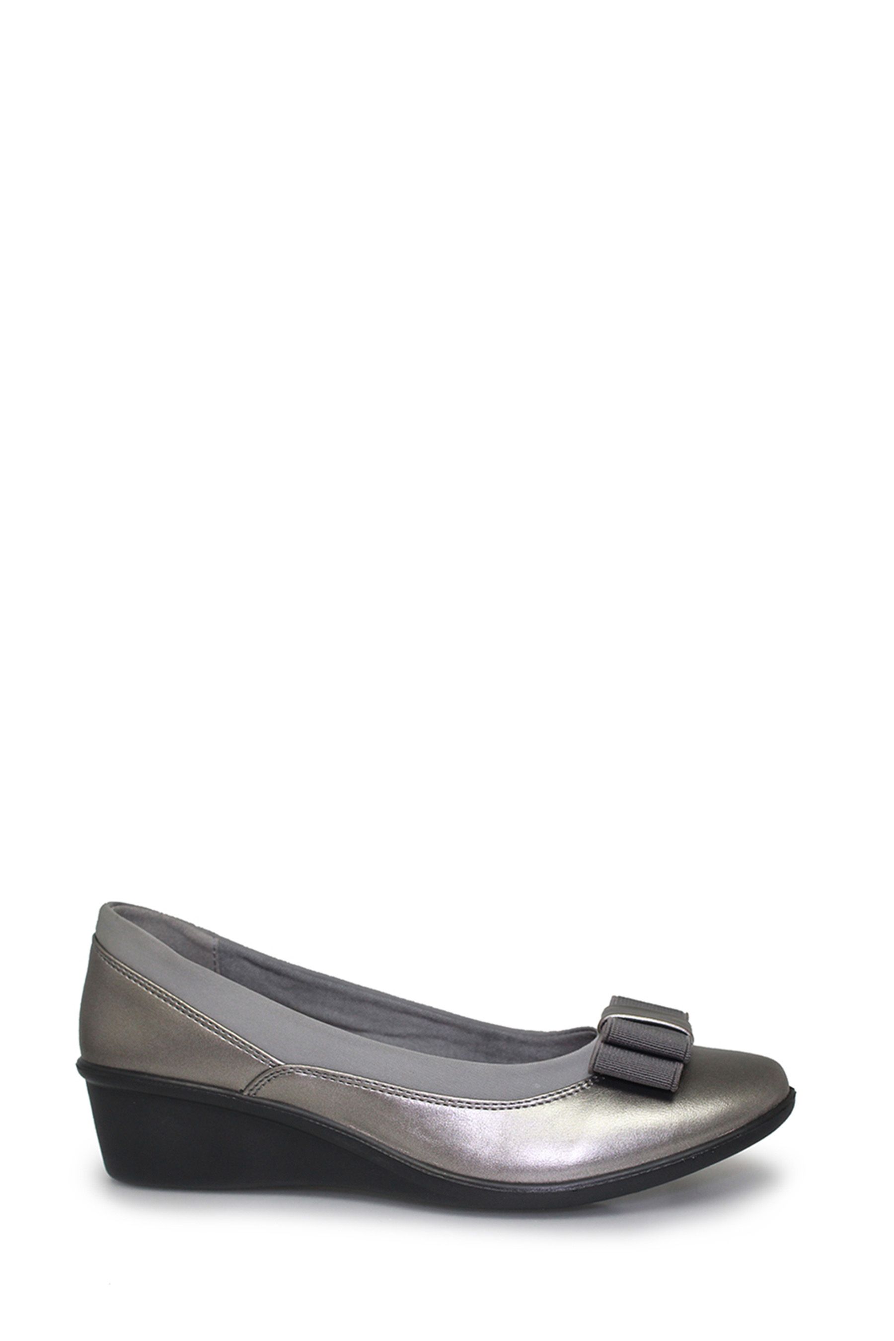 Lunar Deacon Comfort Shoes