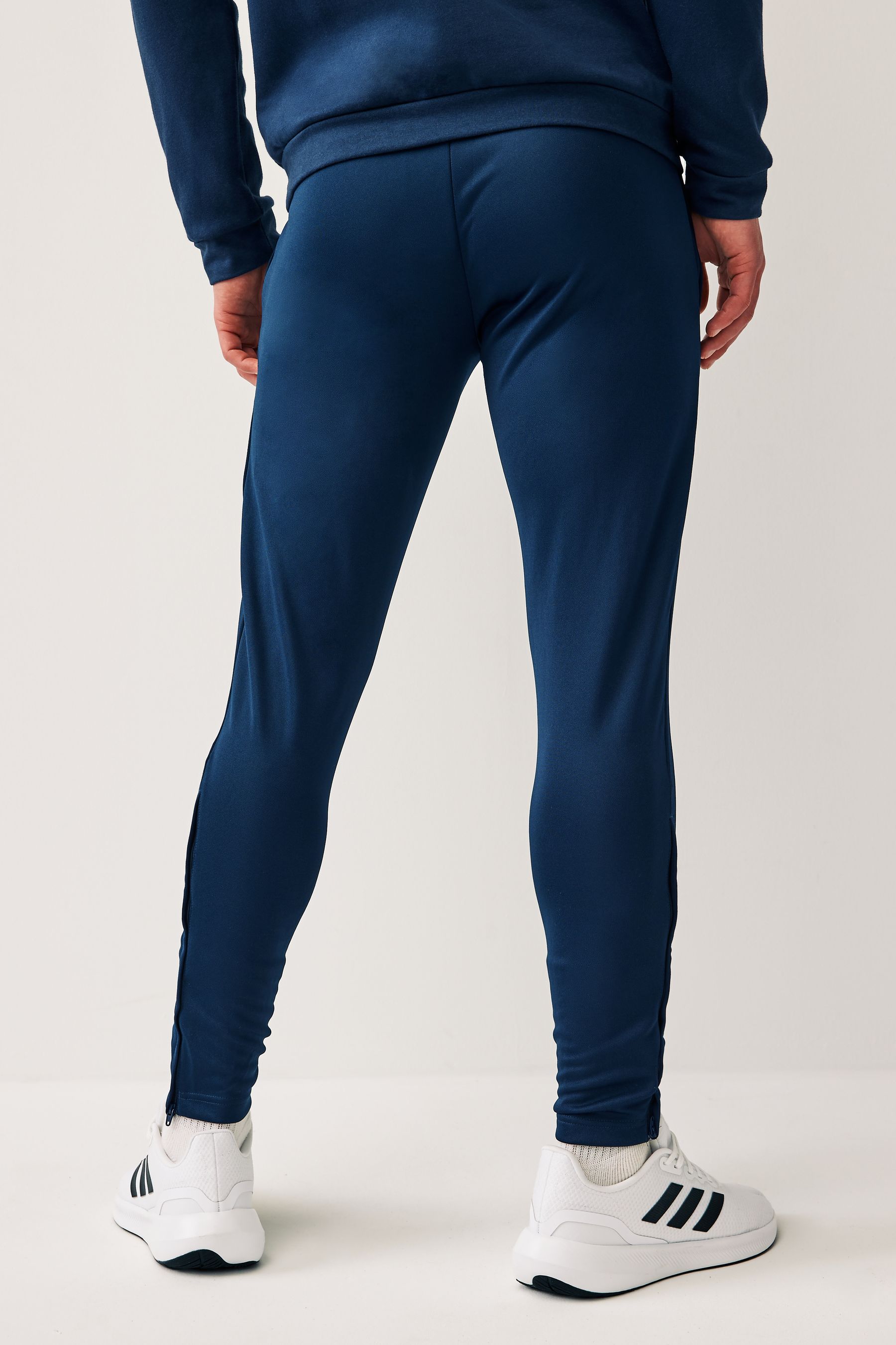 Mens tight adidas joggers discount