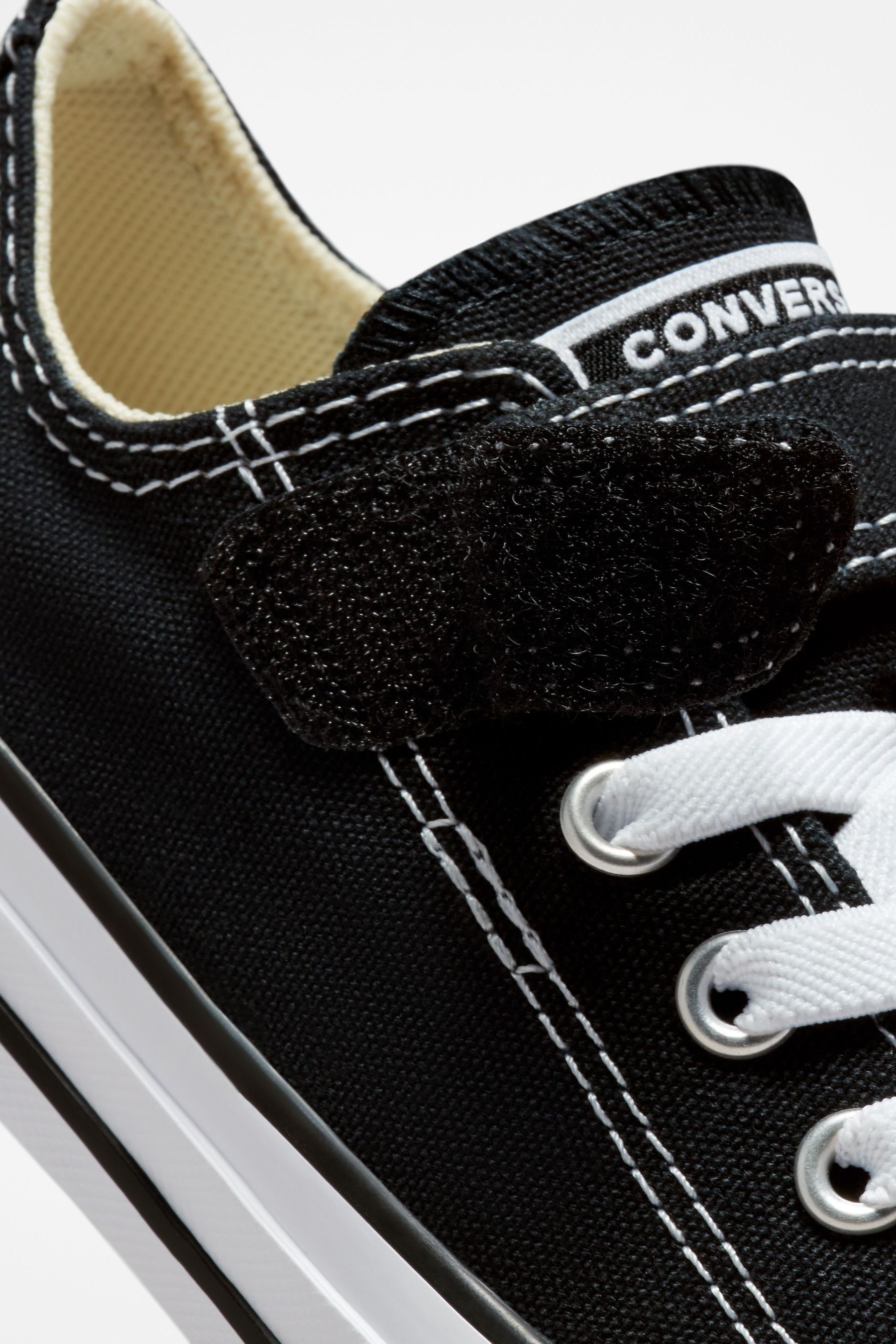 Converse shoes junior hot sale
