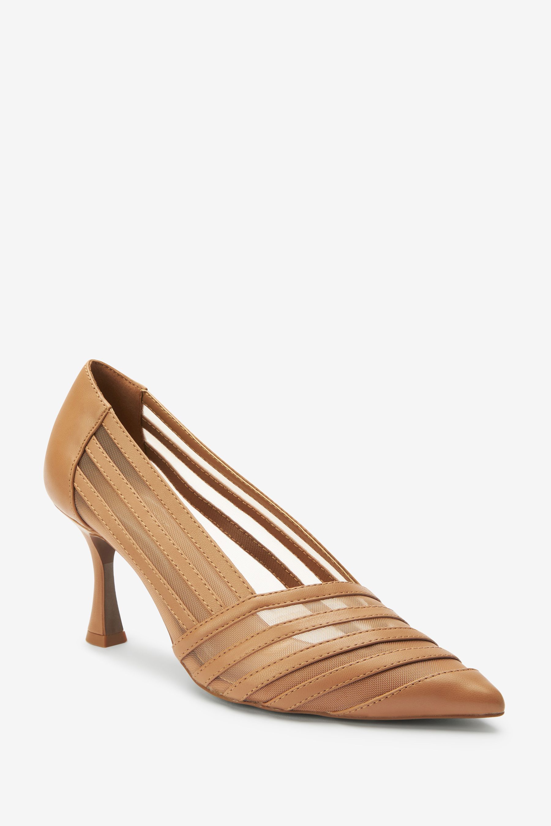 Camel court heels top