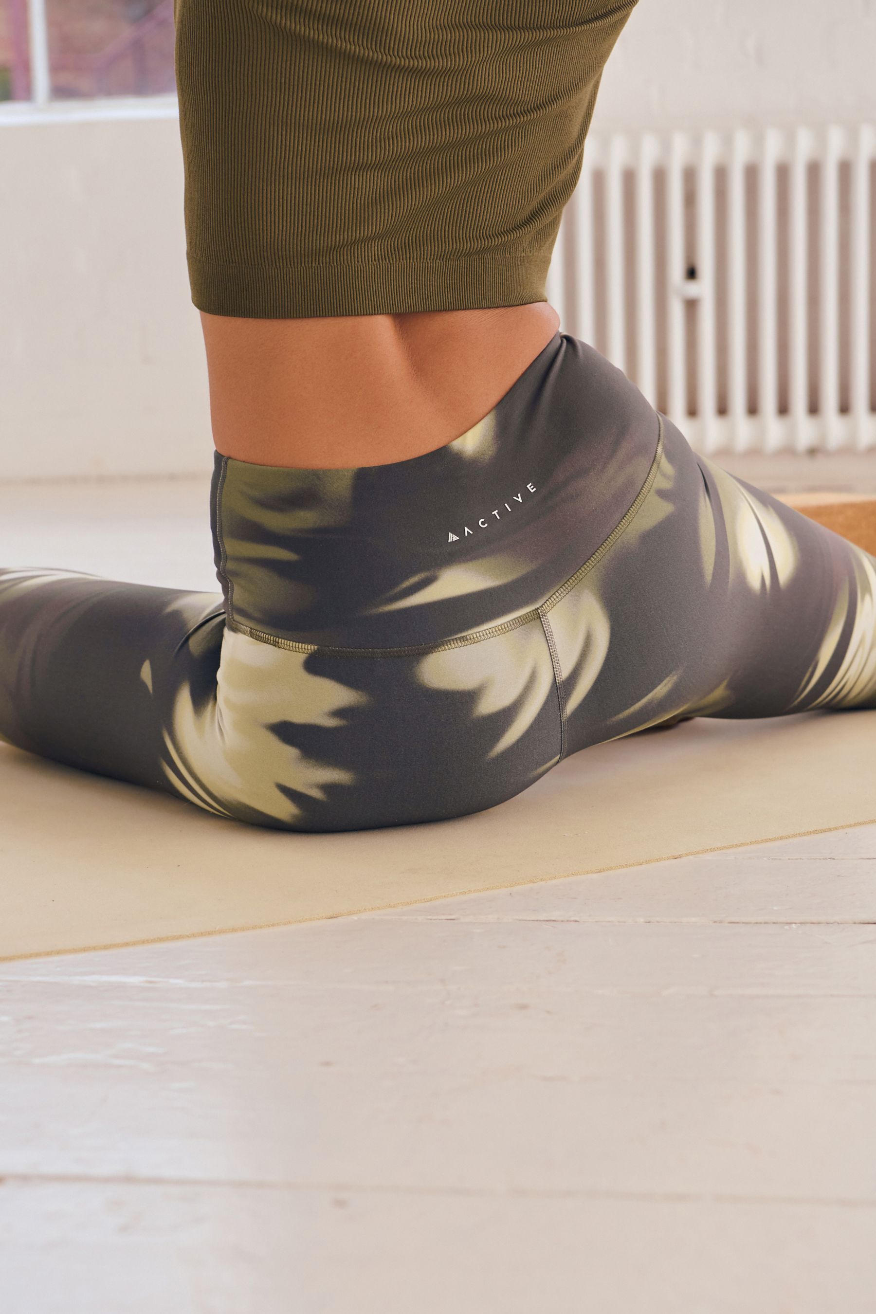 Alo yoga leggings uk outlet