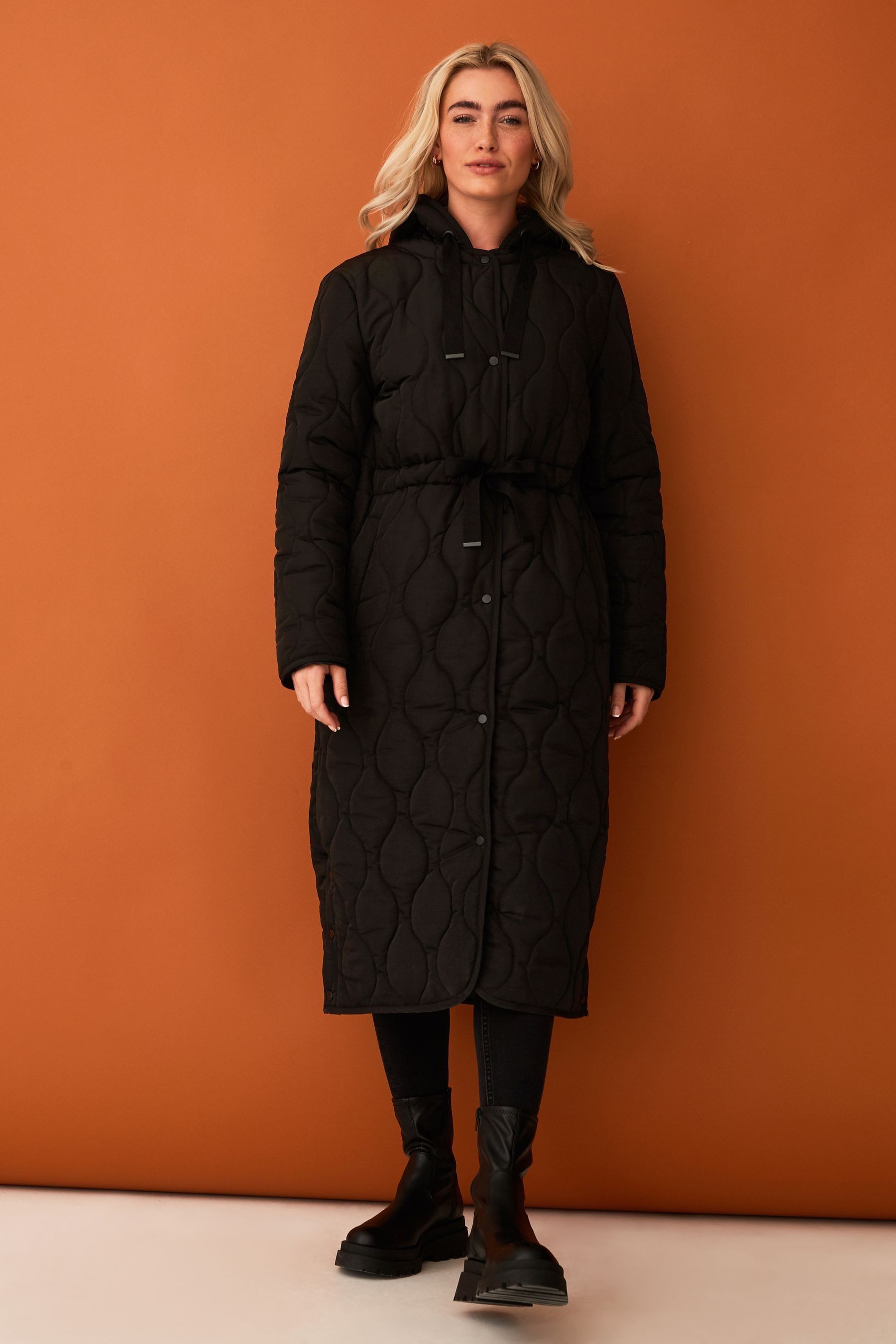 F F Black Longline Hooded Onion Quilt Coat