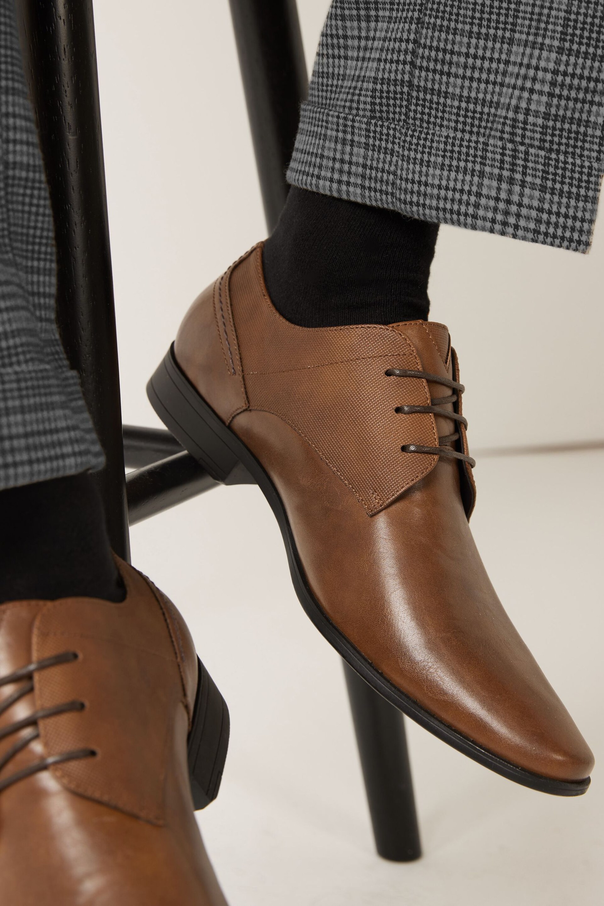 Tan Brown Derby Lace- Up Shoes - Image 11 of 12