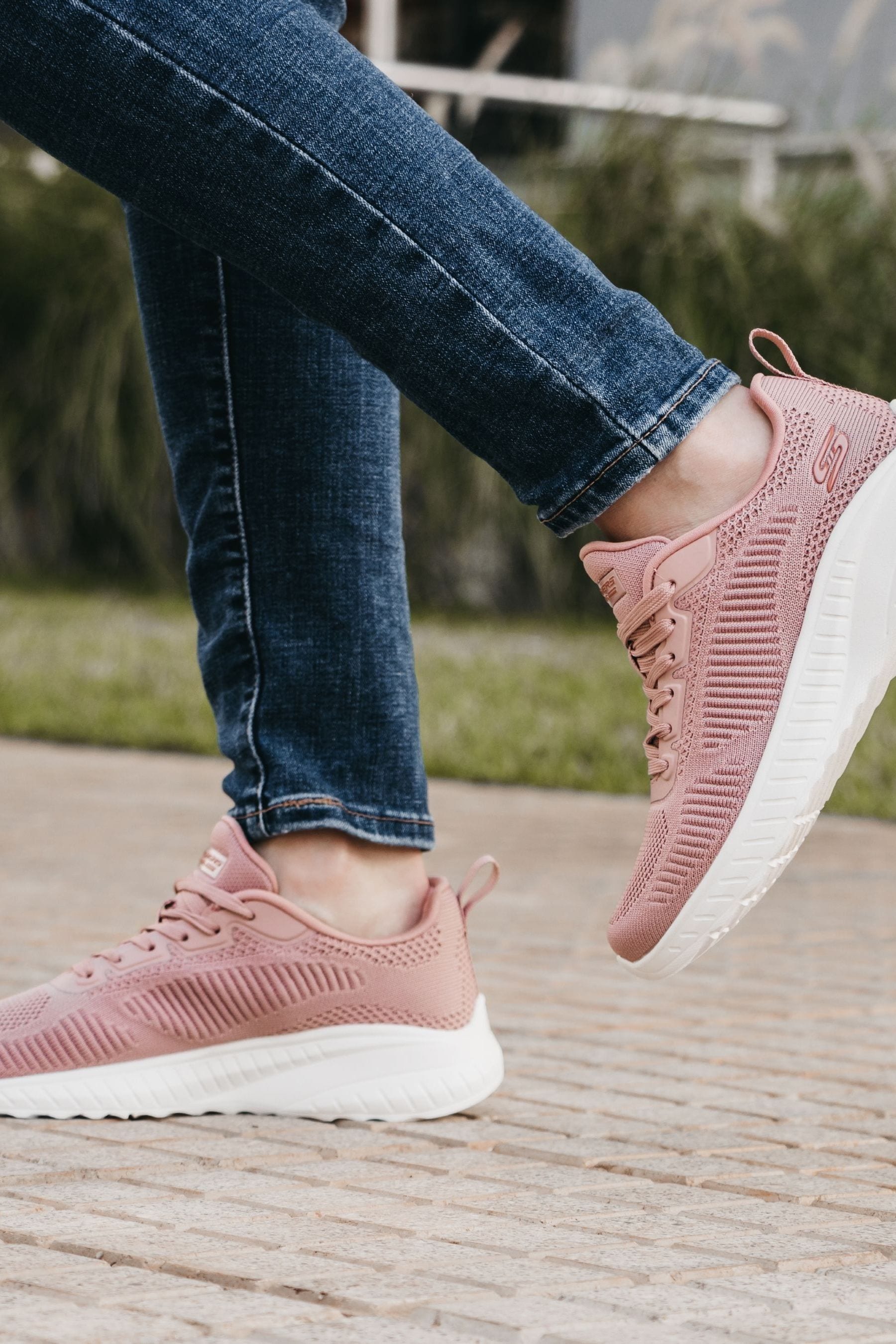 Womens skechers pink hot sale