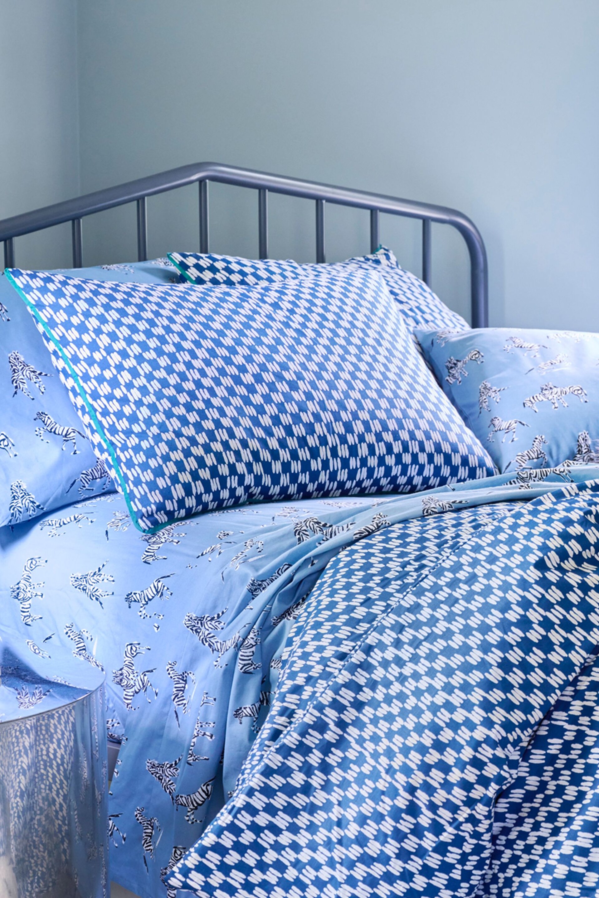 Novogratz Blue Petite Painted Check Cotton Duvet Cover and Pillowcase Set - Image 2 of 4