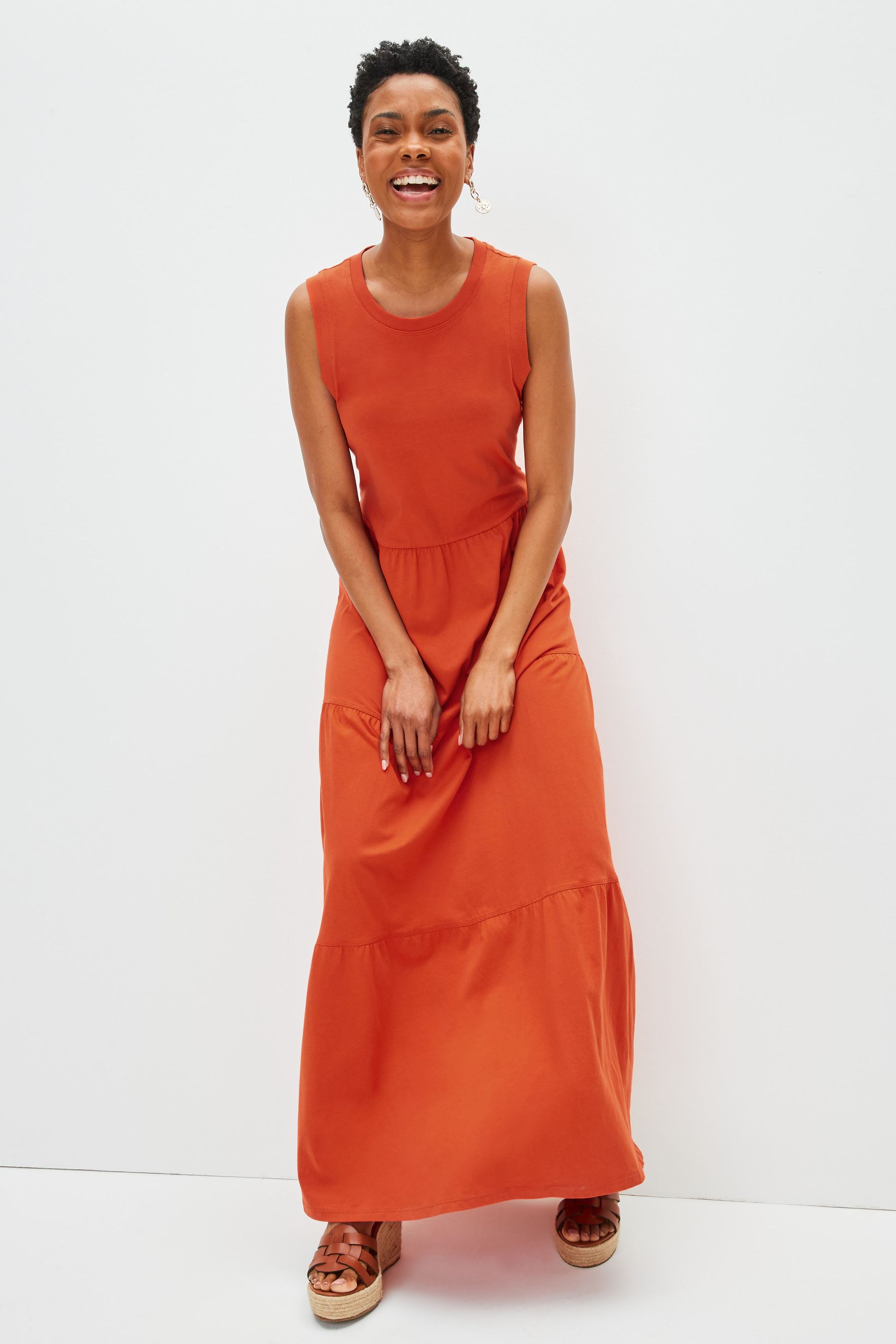 Buy Rouge Robe longue d ete etagee sans manches a col ras du cou from Next Luxembourg