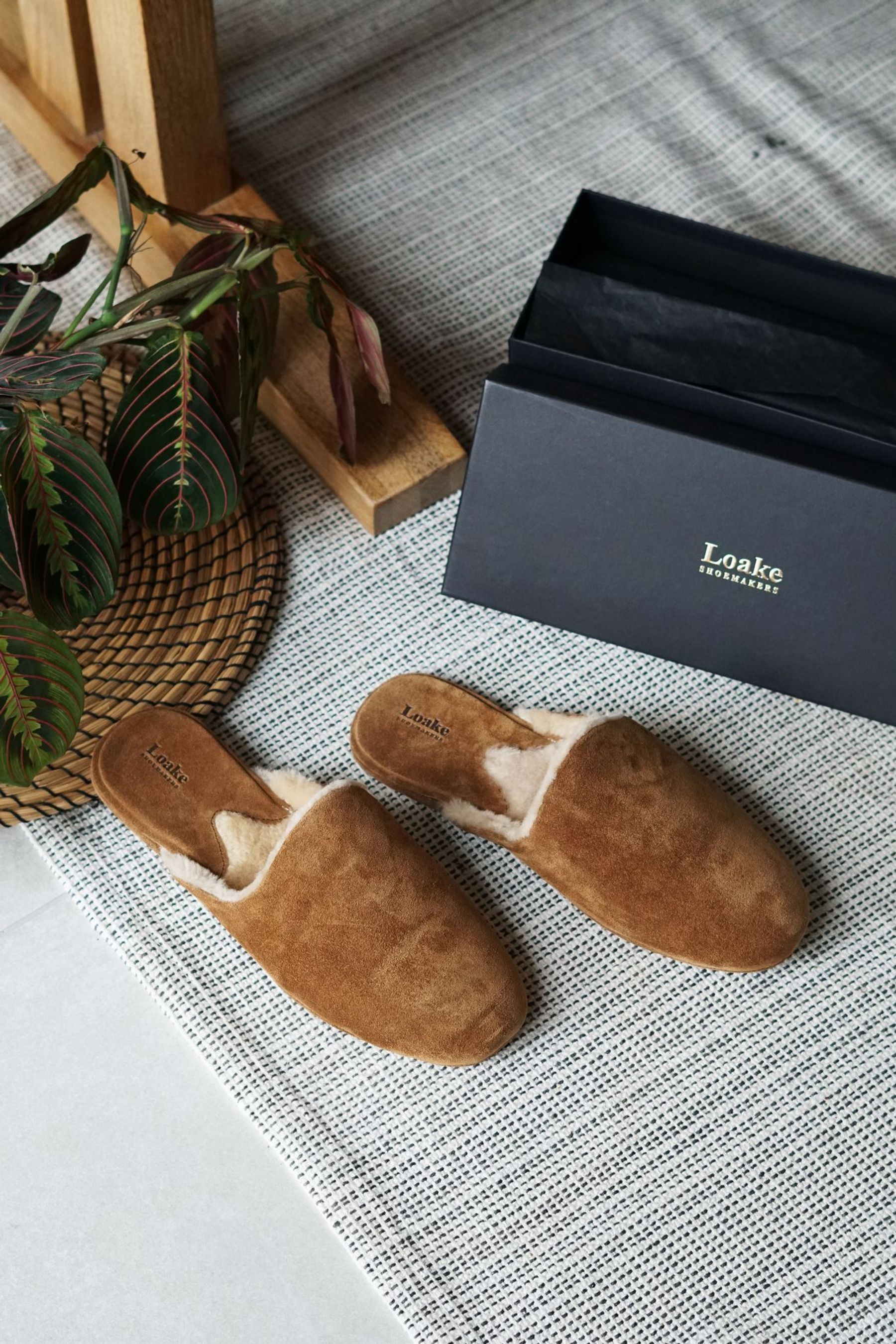 Loake slippers online