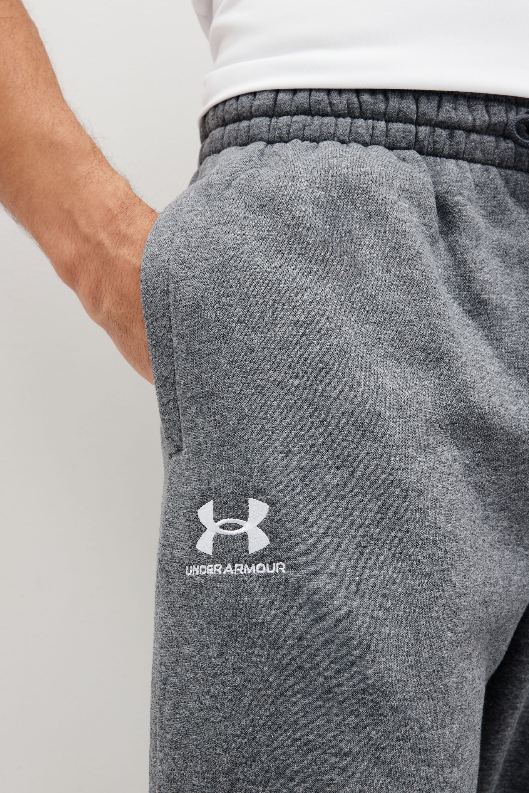 Under armour dark grey joggers shop